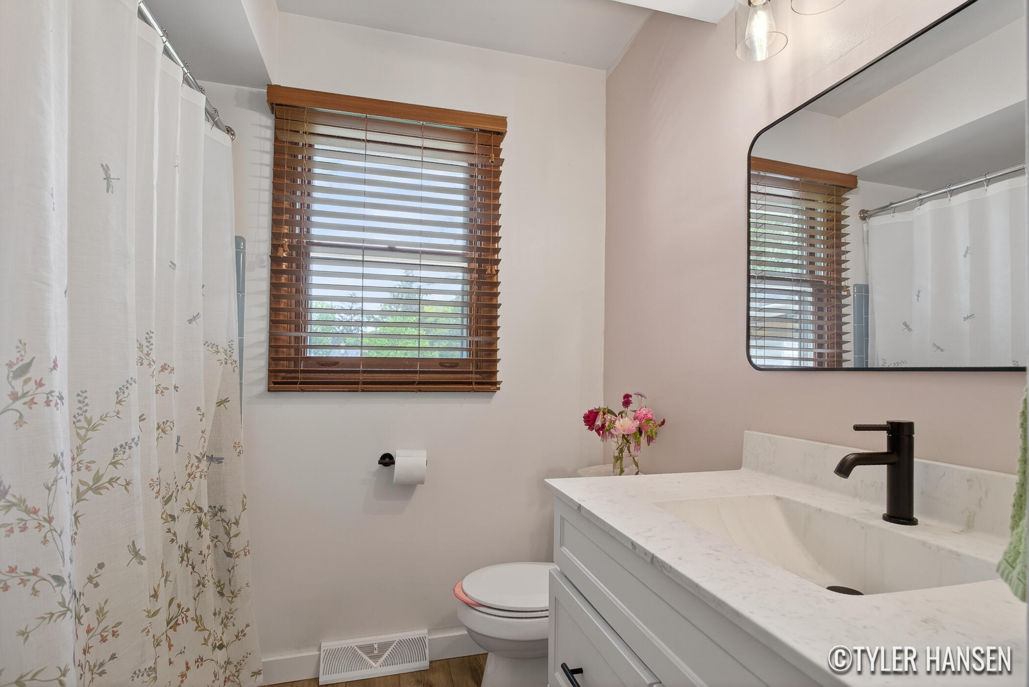 3923 Jupiter Avenue NE Grand Rapids MI 49525