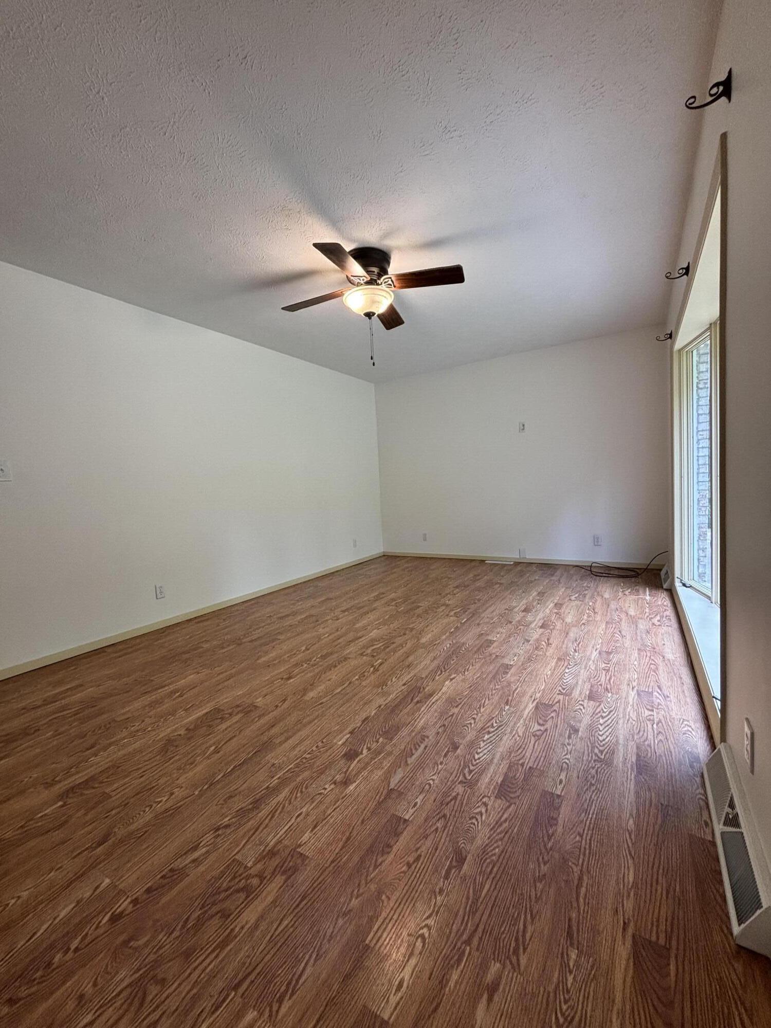 30417 Us-12 Niles MI 49120