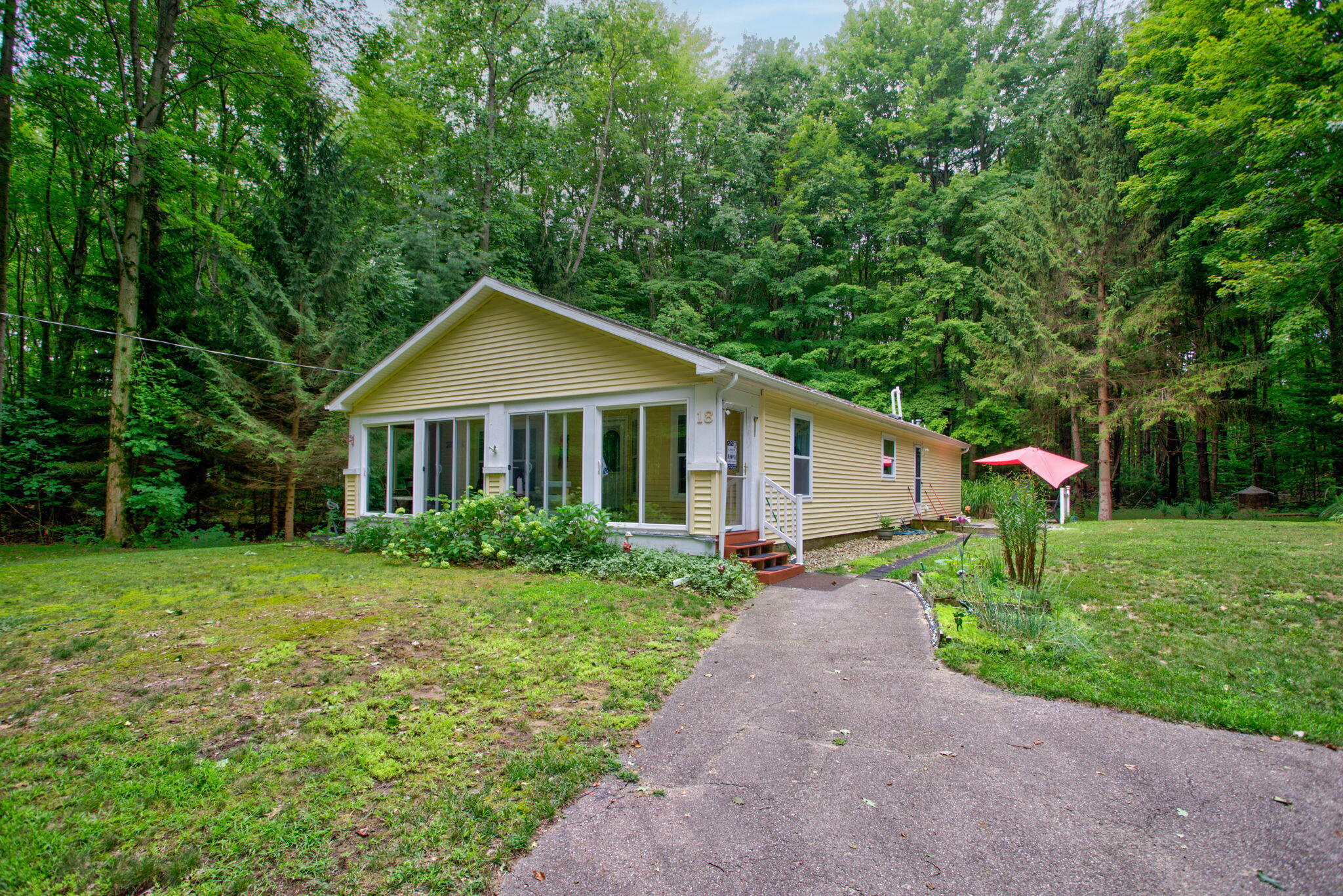 18 72nd Street South Haven MI 49090