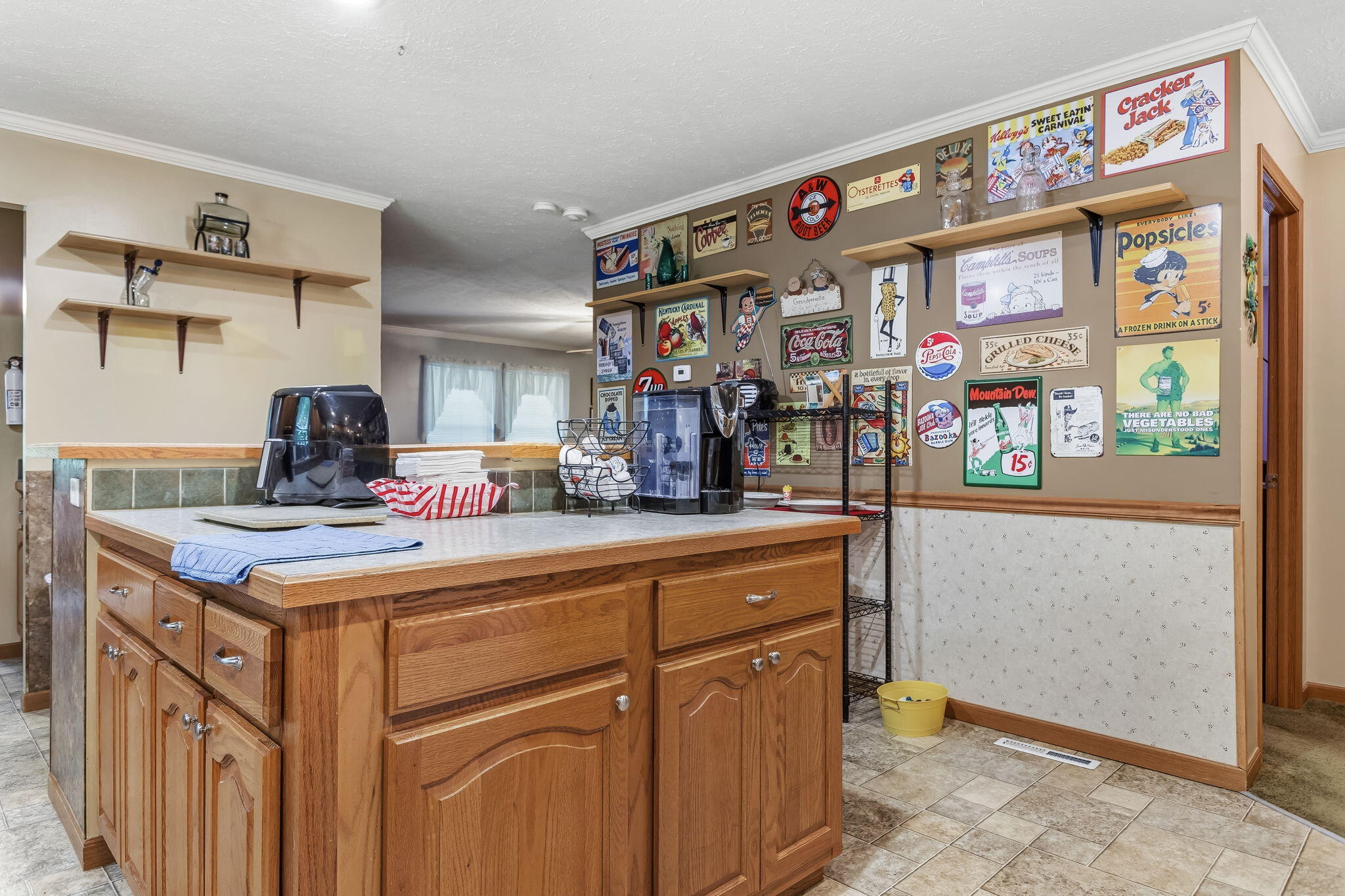 18 72nd Street South Haven MI 49090