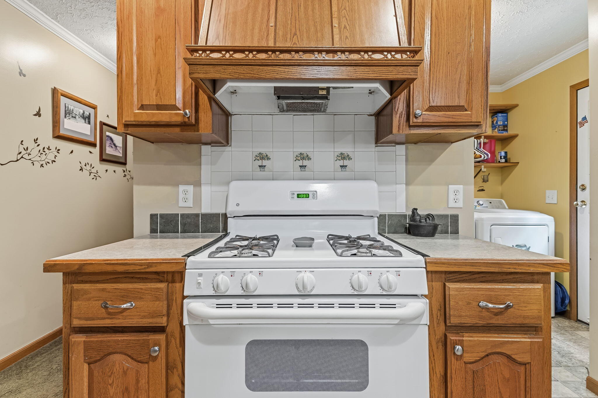 18 72nd Street South Haven MI 49090