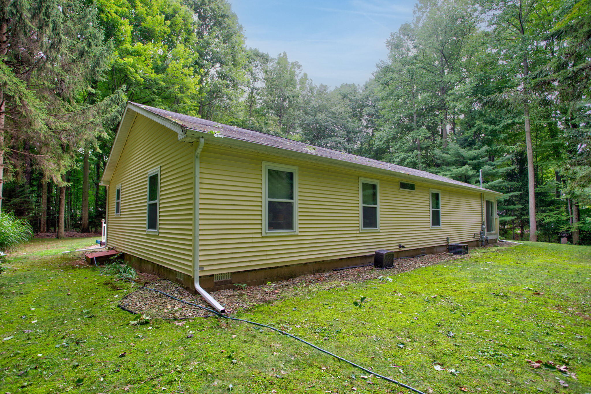 18 72nd Street South Haven MI 49090