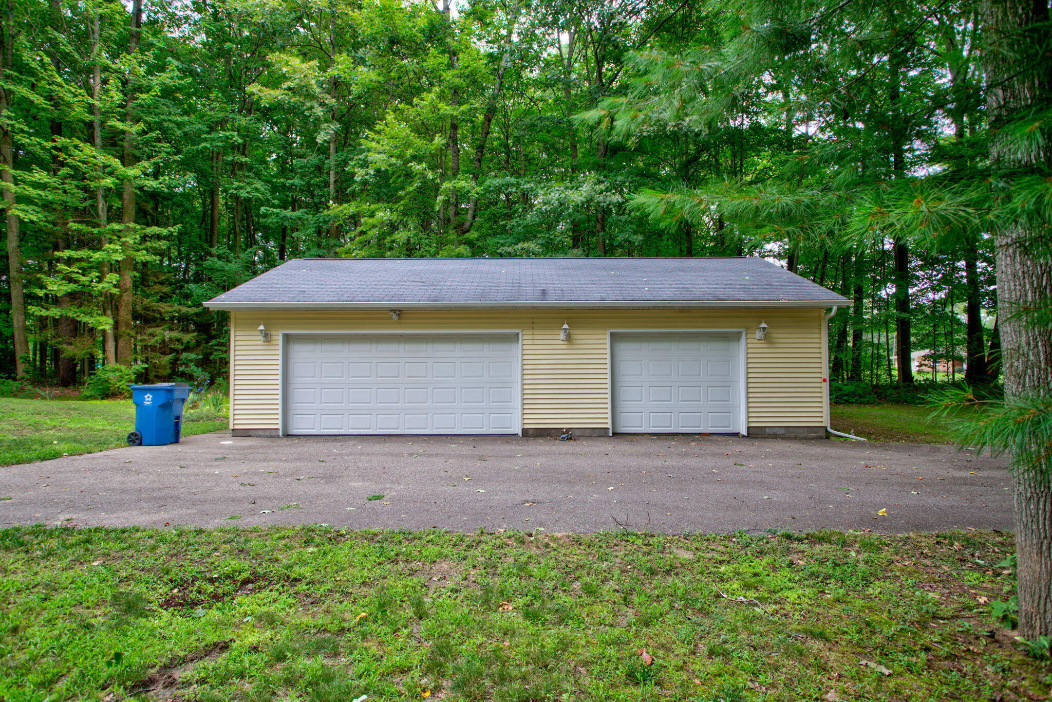 18 72nd Street South Haven MI 49090