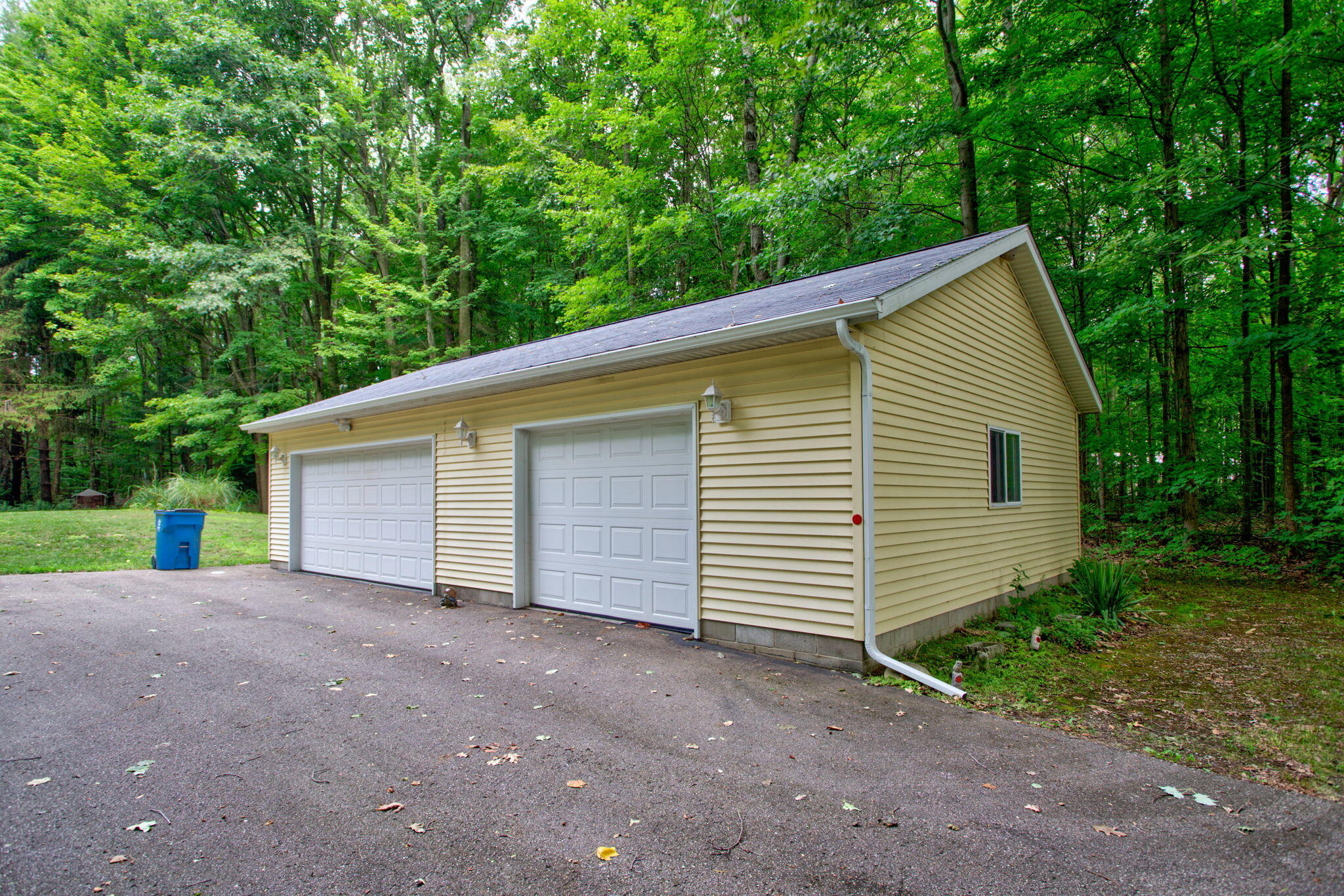 18 72nd Street South Haven MI 49090