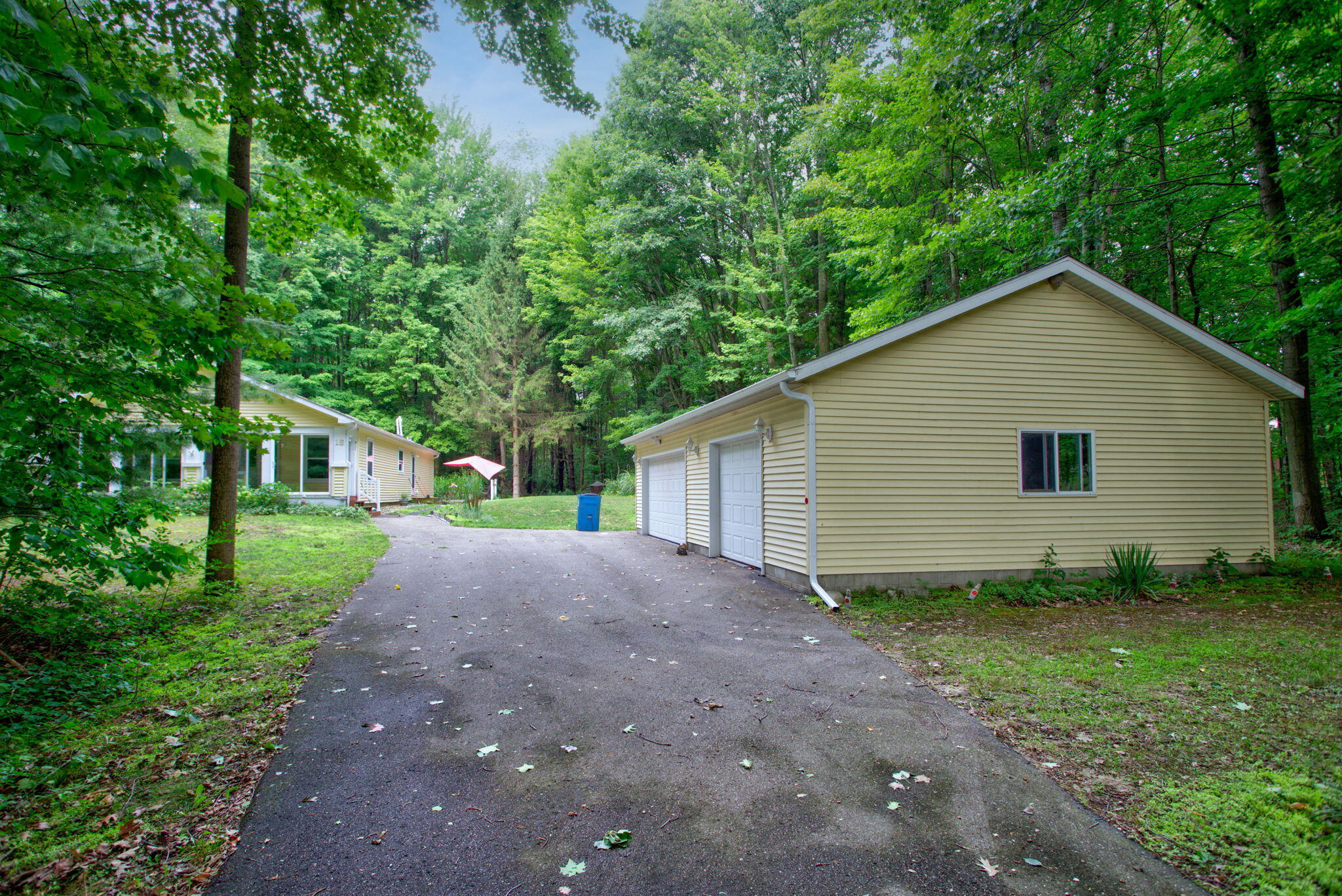18 72nd Street South Haven MI 49090