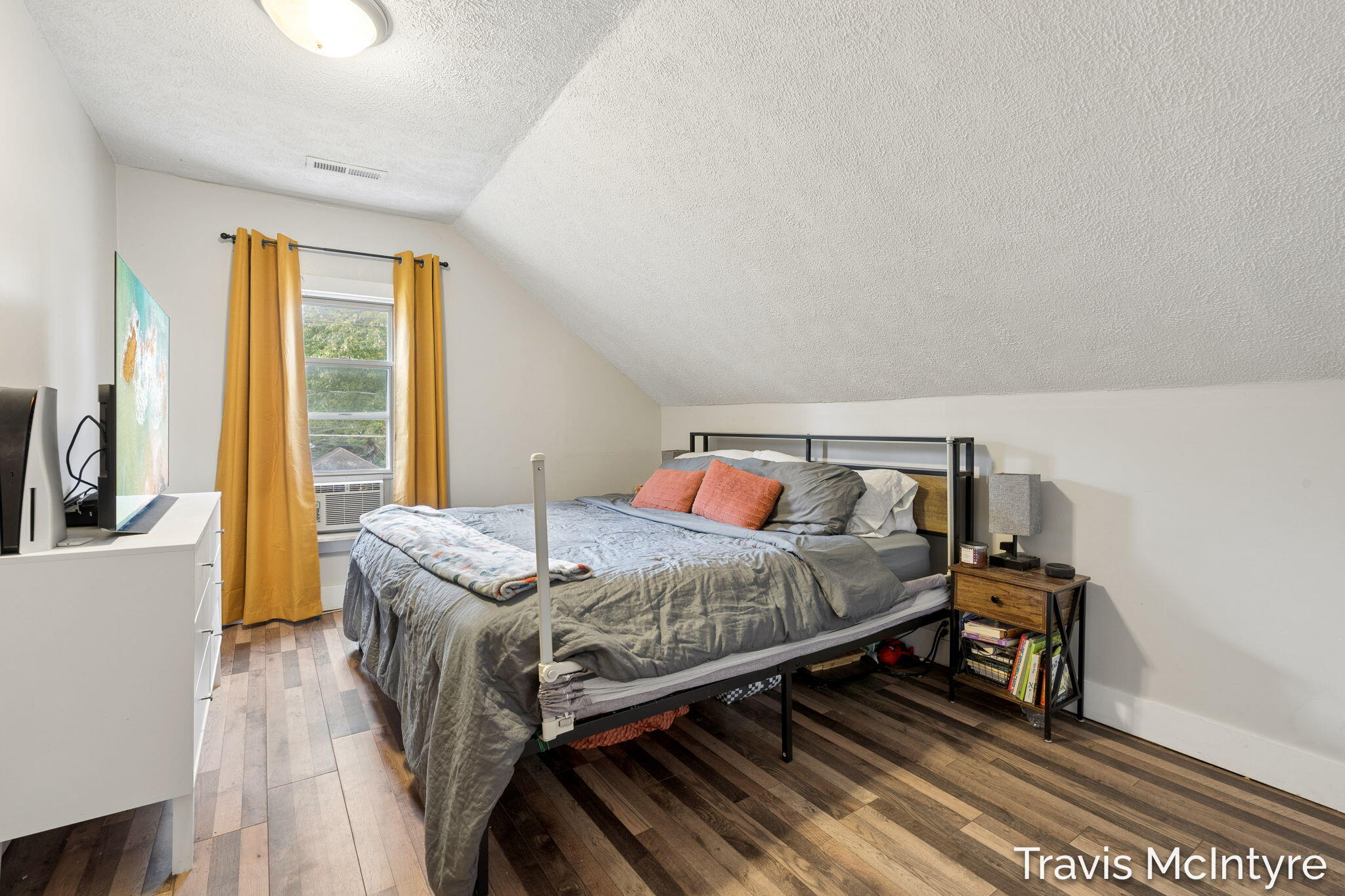 1339 Valley Avenue NW Grand Rapids MI 49504
