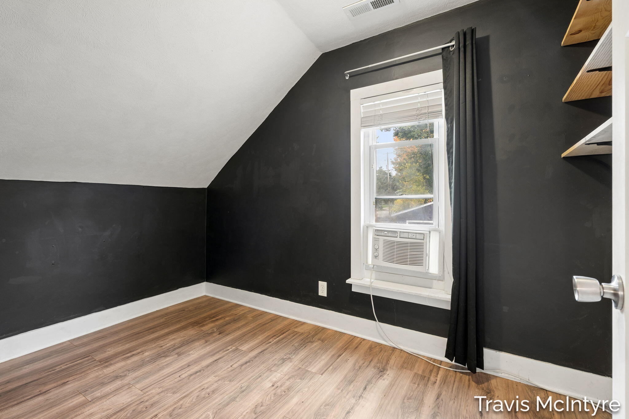 1339 Valley Avenue NW Grand Rapids MI 49504