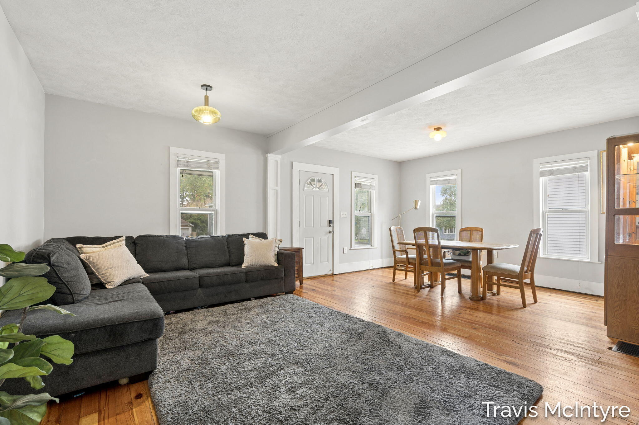 1339 Valley Avenue NW Grand Rapids MI 49504