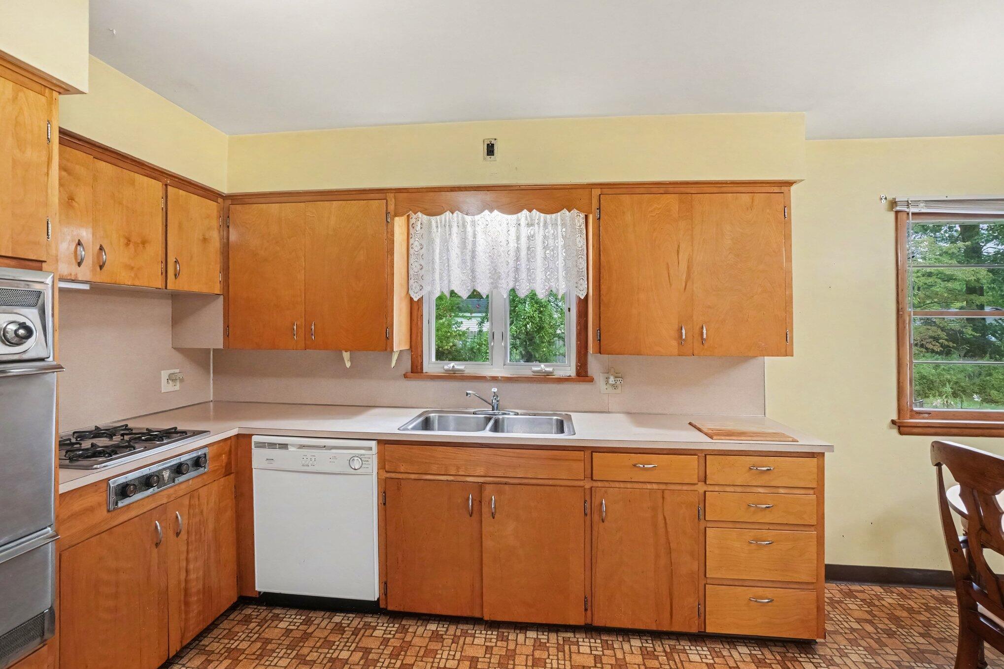 2836 Green Ridge Avenue Muskegon MI 49445