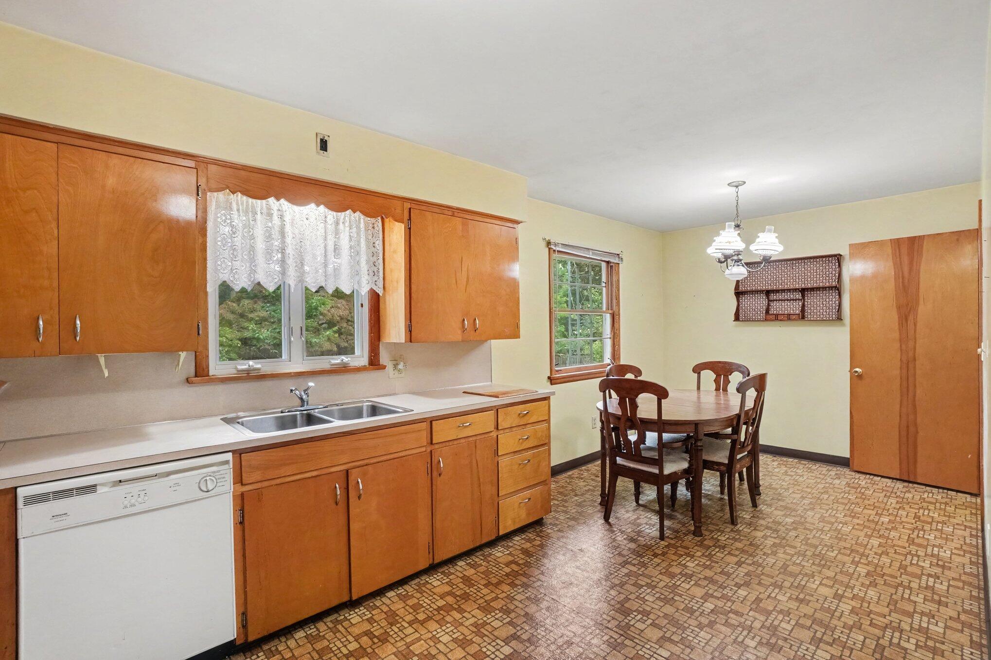 2836 Green Ridge Avenue Muskegon MI 49445