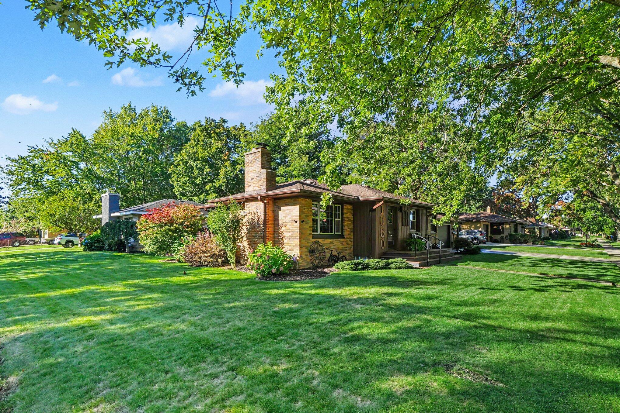 1050 Park Avenue Grand Haven MI 49417