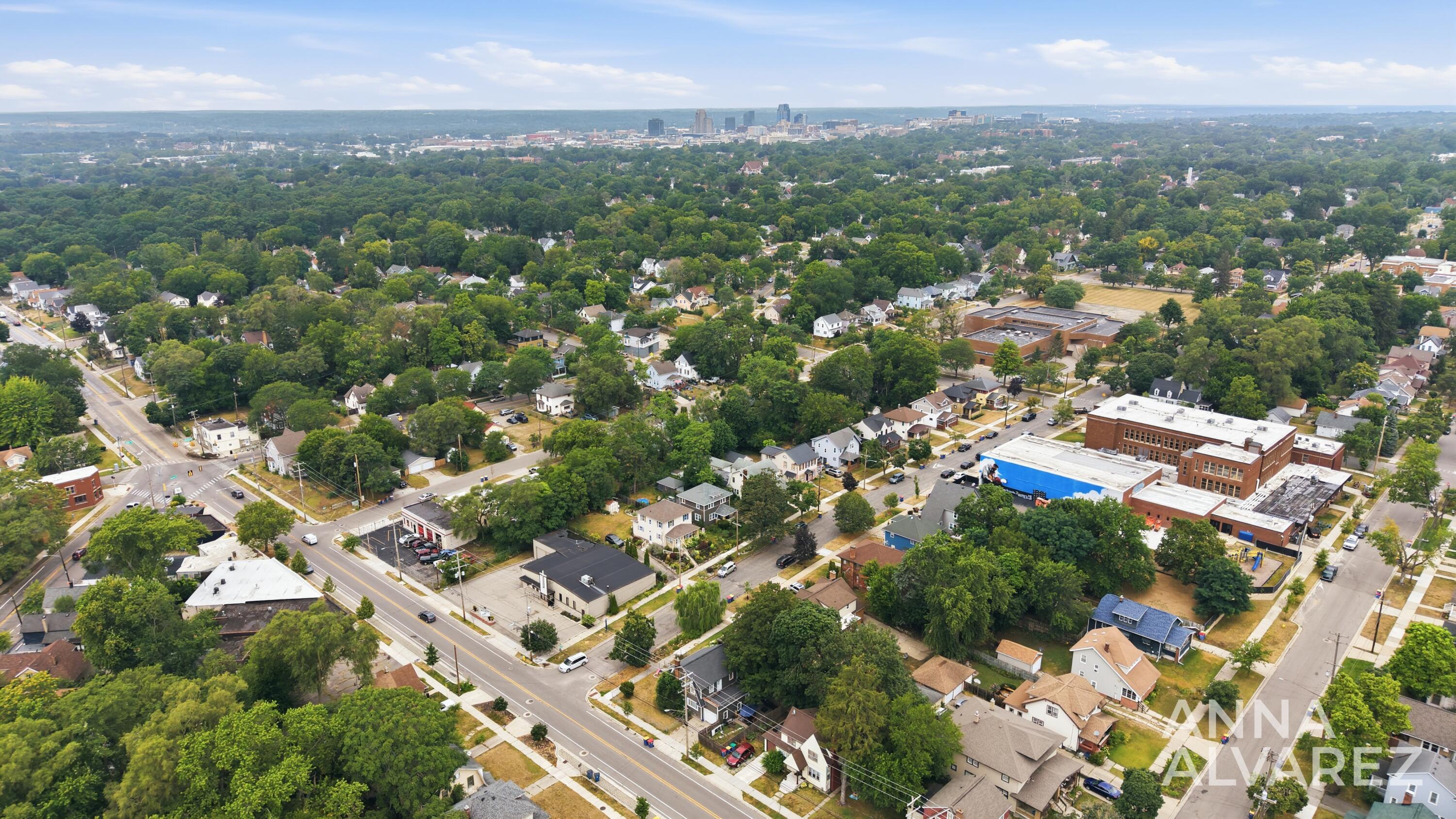 1150 Neland Avenue SE Grand Rapids MI 49507