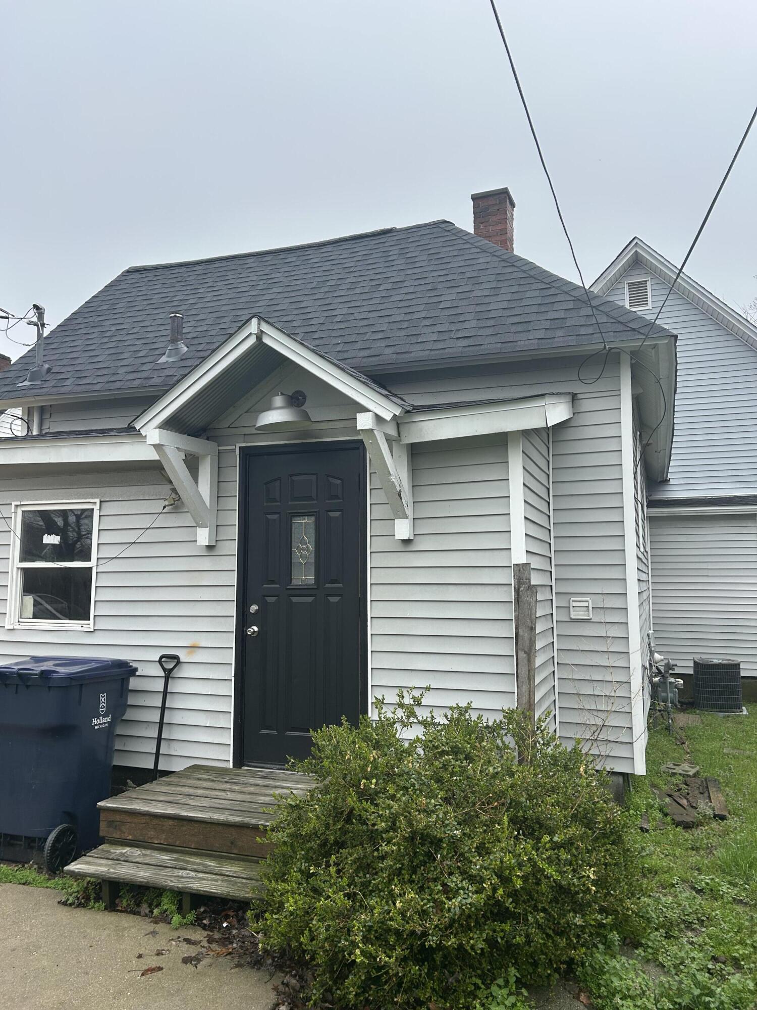 45 E 18th Street Holland MI 49423