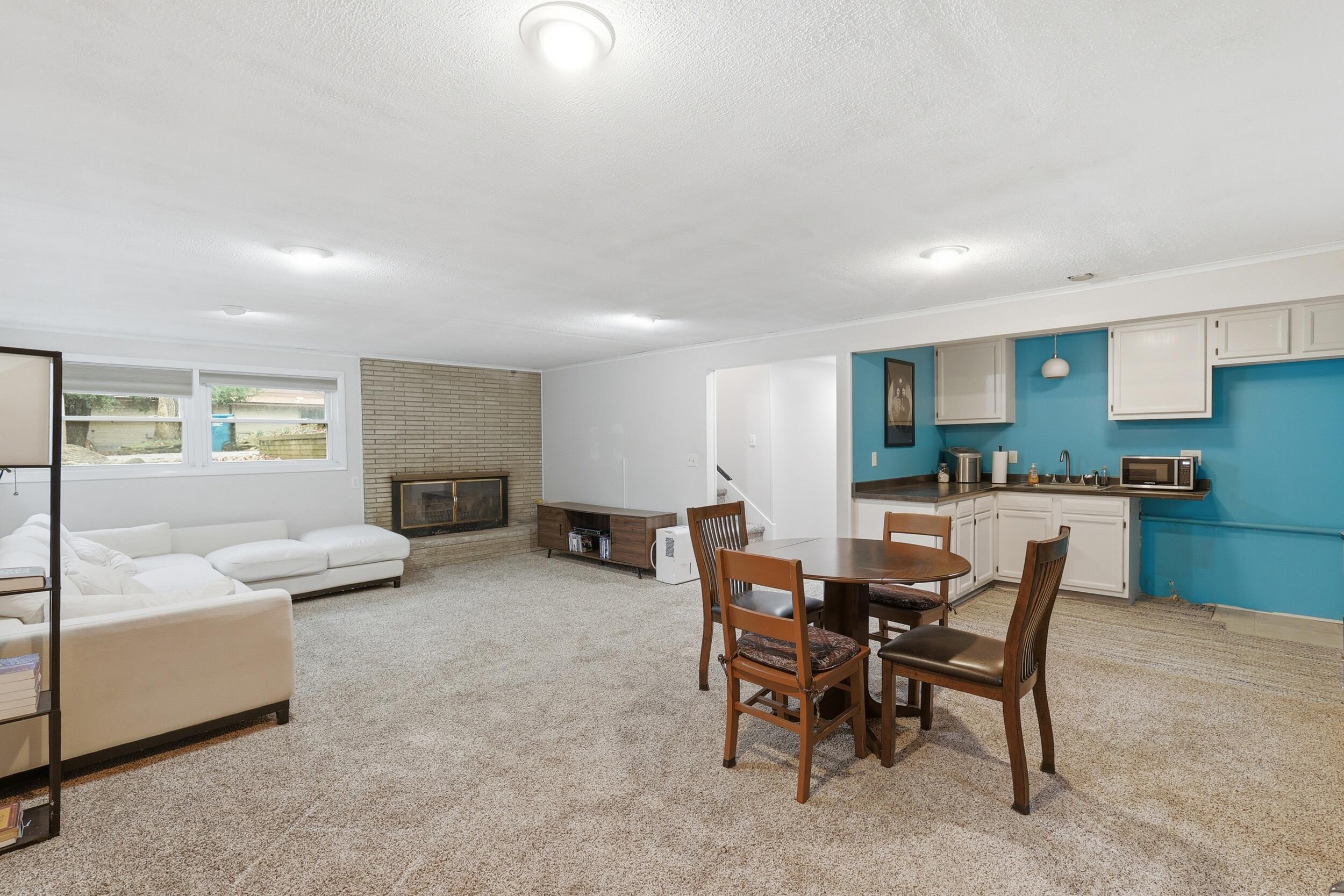 2146 Treehaven Drive Kalamazoo MI 49008