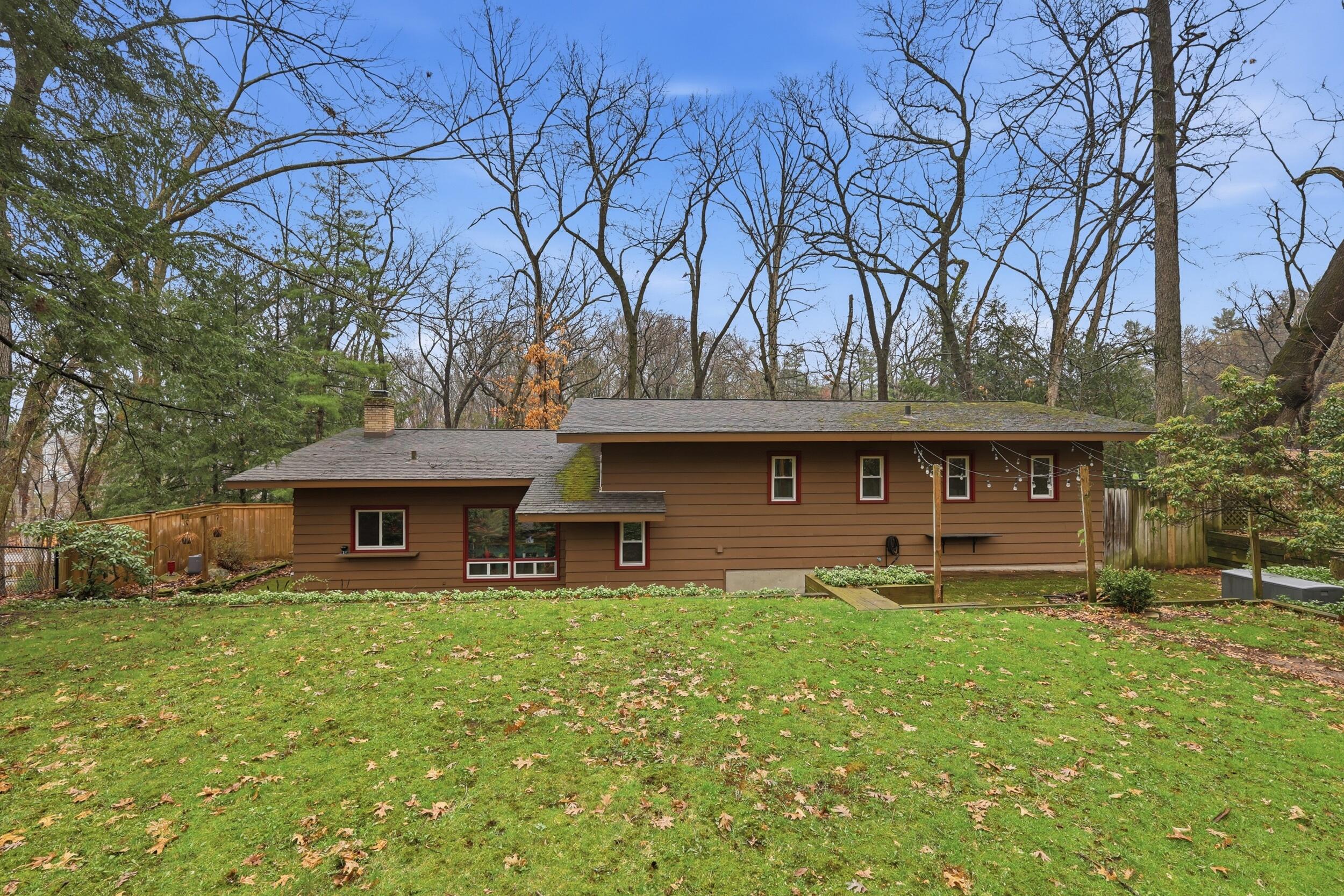 2146 Treehaven Drive Kalamazoo MI 49008