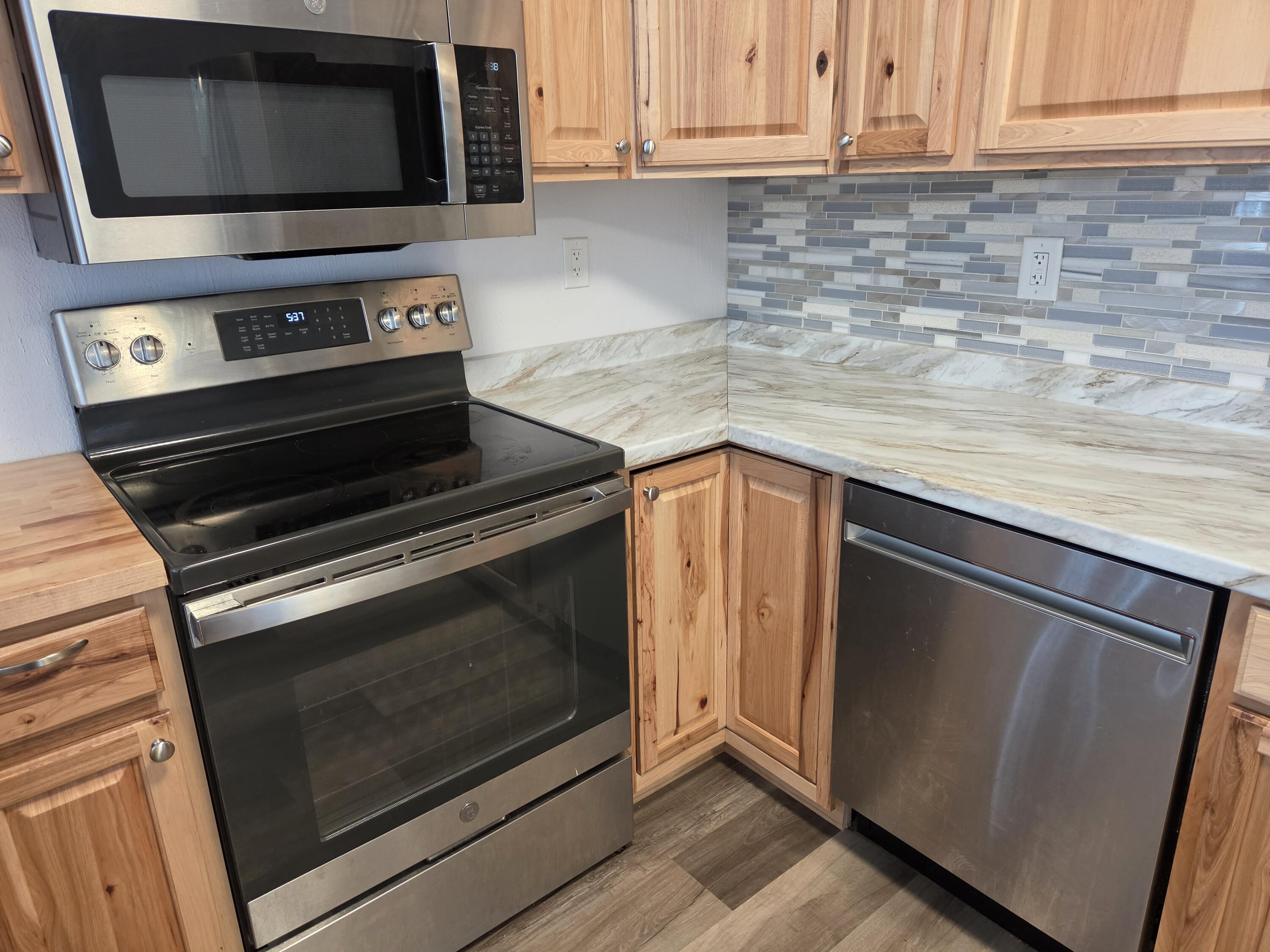 891 N White Birch Drive Ludington MI 49431
