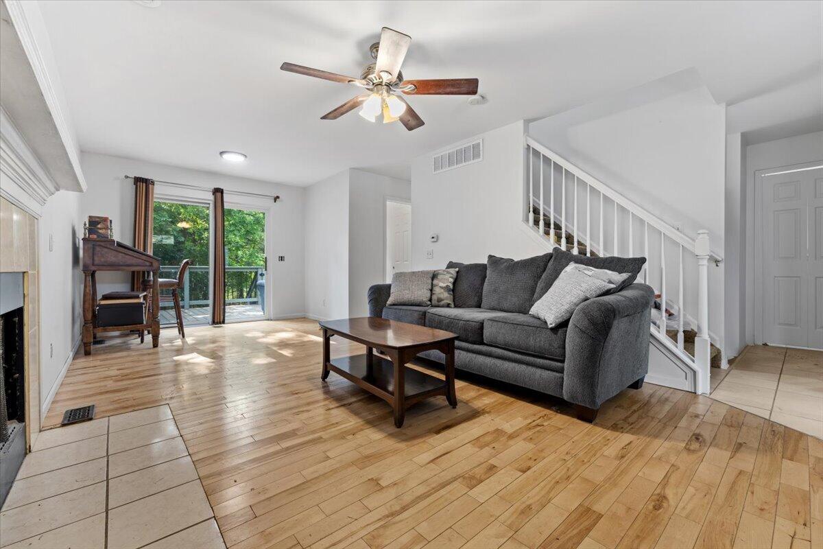 608 Heritage Circle Fenton MI 48430