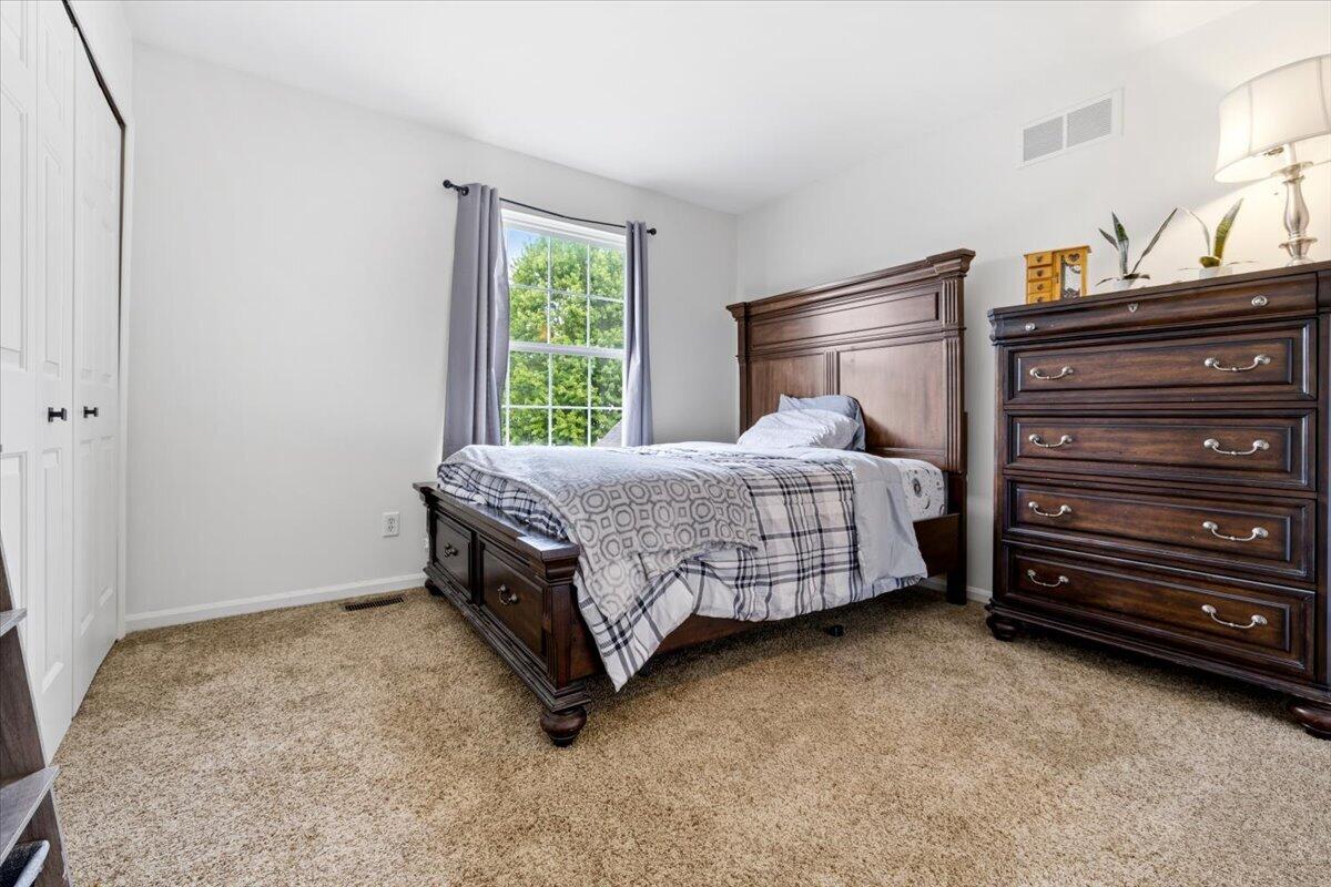 608 Heritage Circle Fenton MI 48430