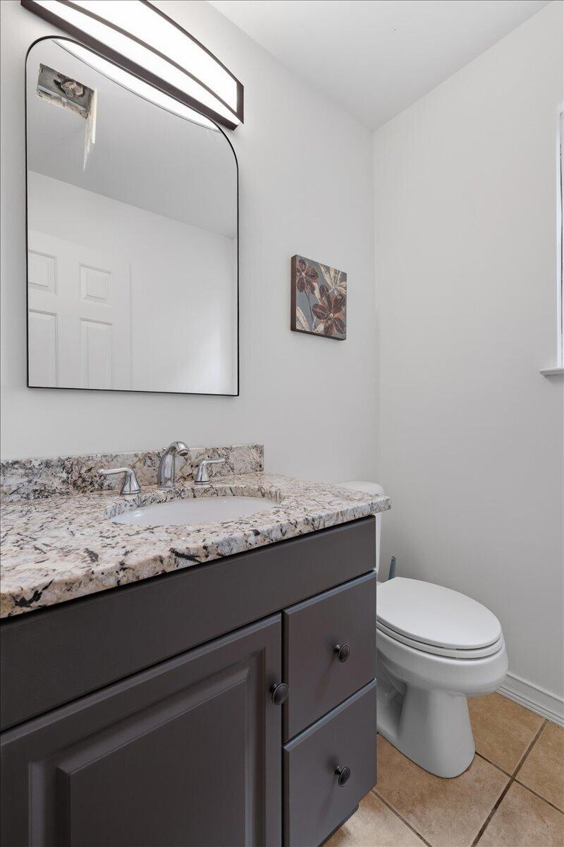 608 Heritage Circle Fenton MI 48430