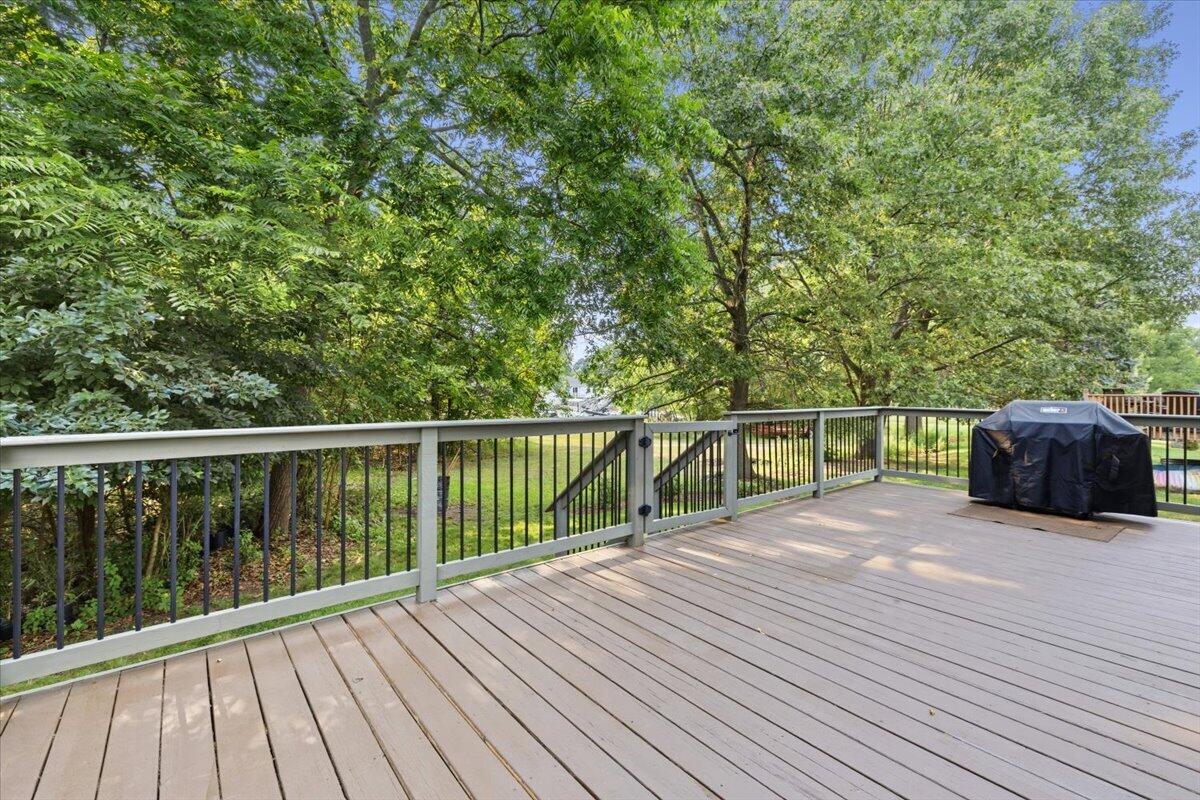 608 Heritage Circle Fenton MI 48430