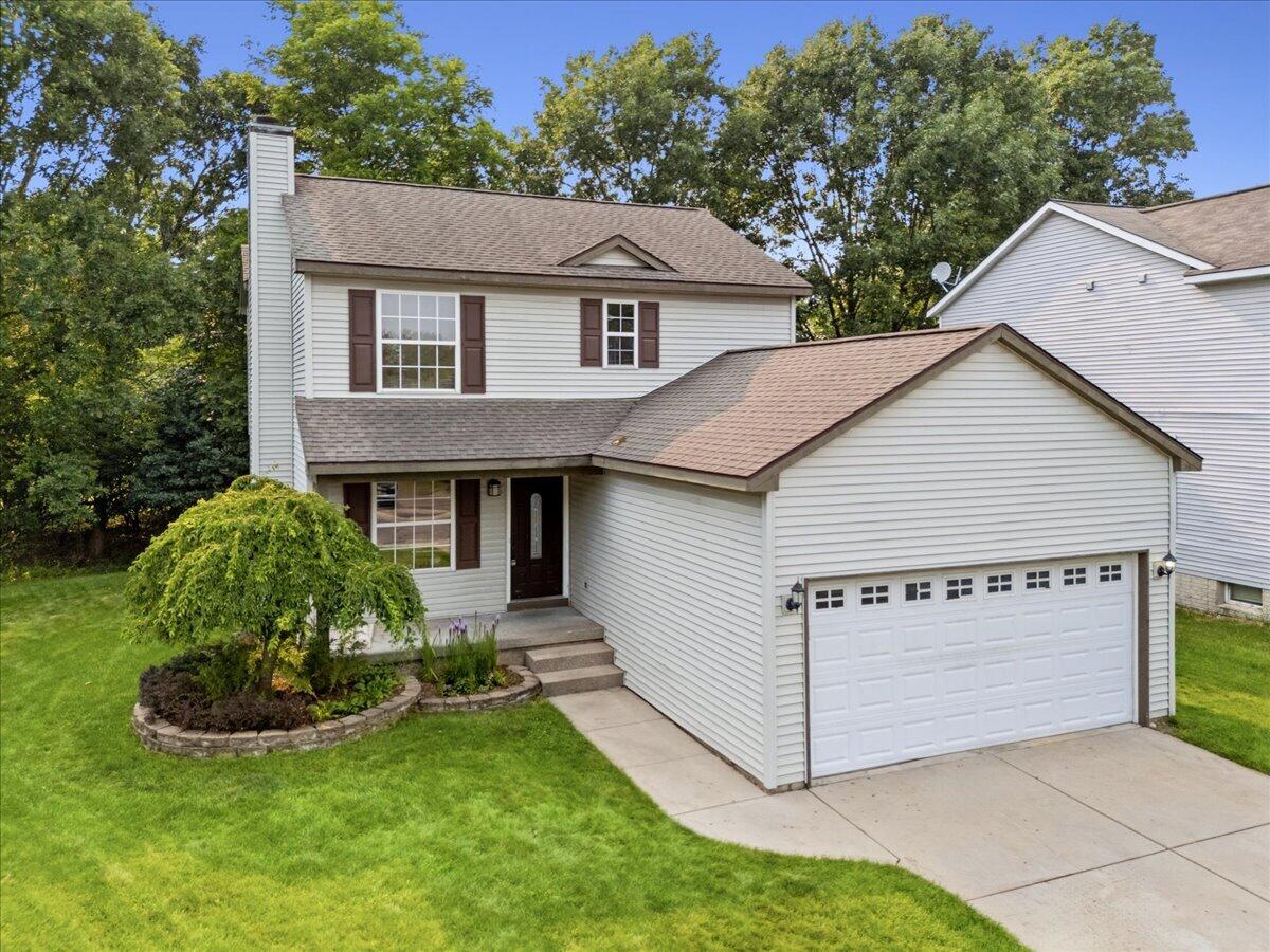 608 Heritage Circle Fenton MI 48430
