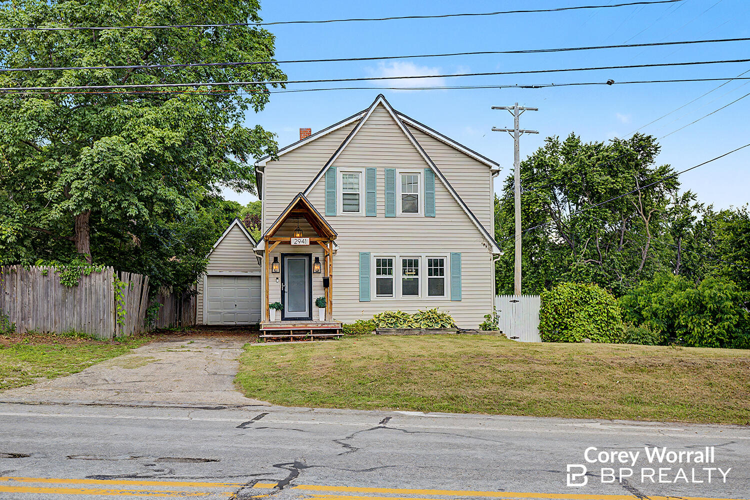 2941 Coit Avenue NE Grand Rapids MI 49505