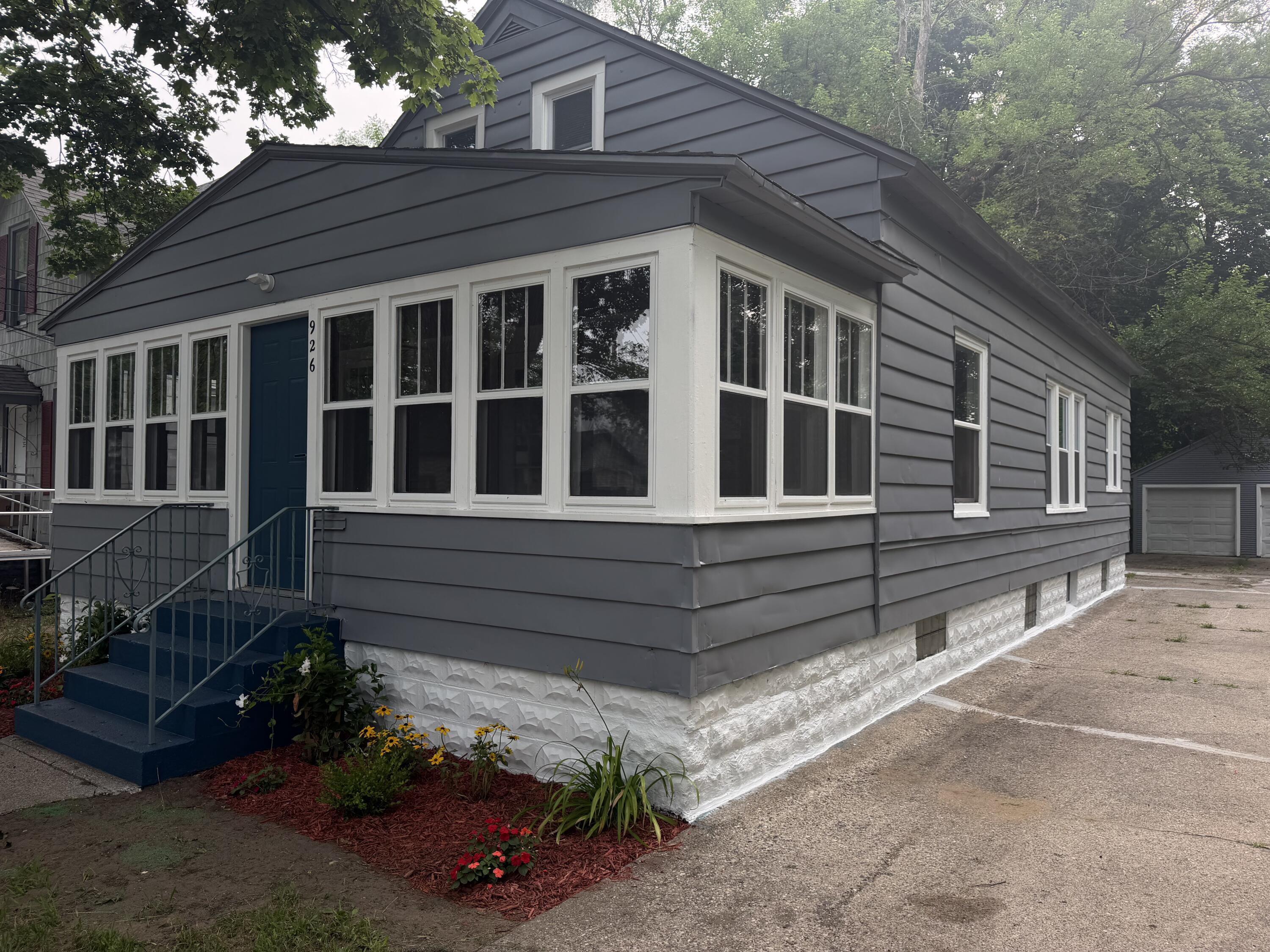 926 Williams Street Muskegon MI 49442