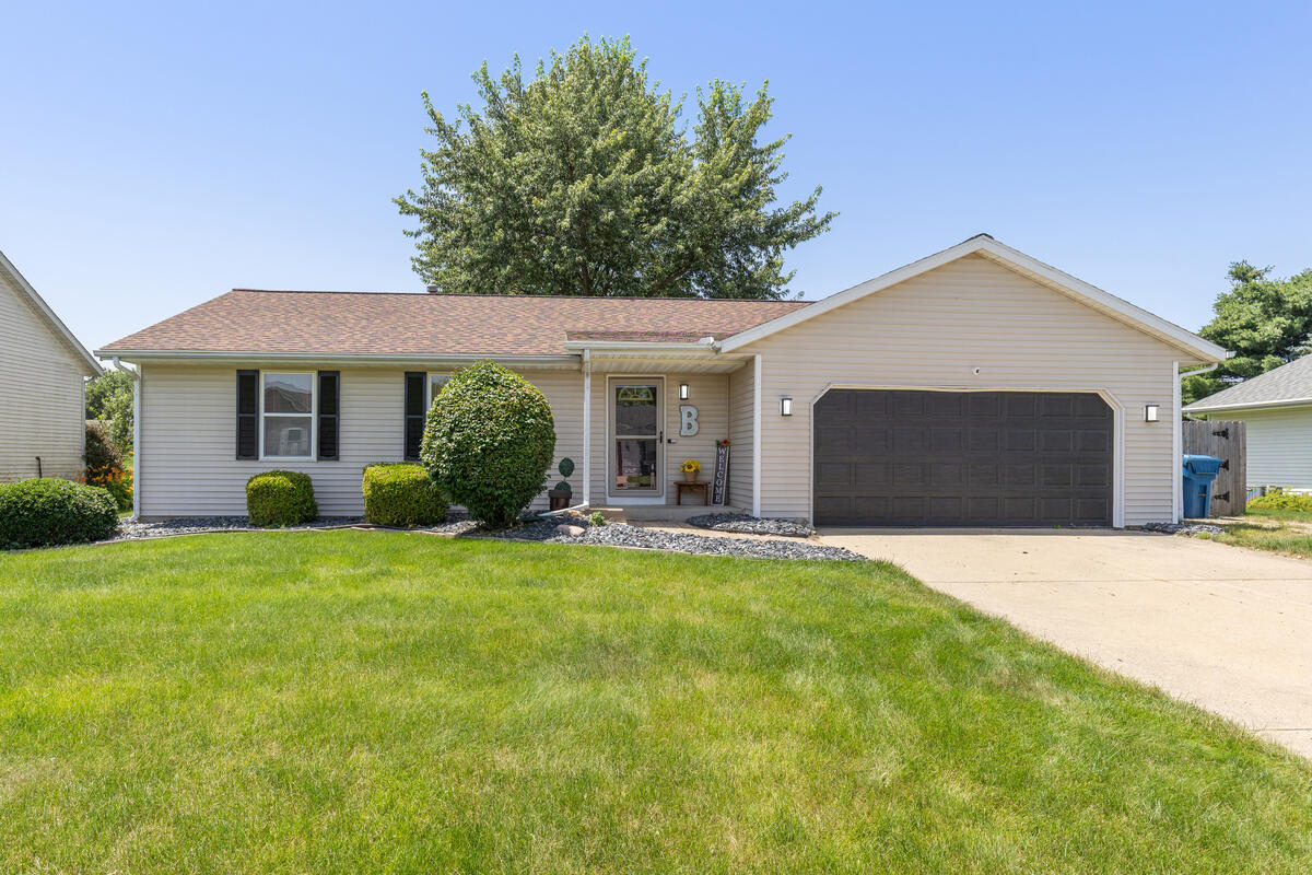 4815 Sweet Cherry Lane Kalamazoo MI 49004
