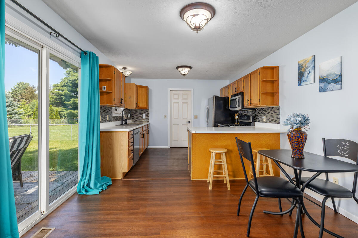 4815 Sweet Cherry Lane Kalamazoo MI 49004