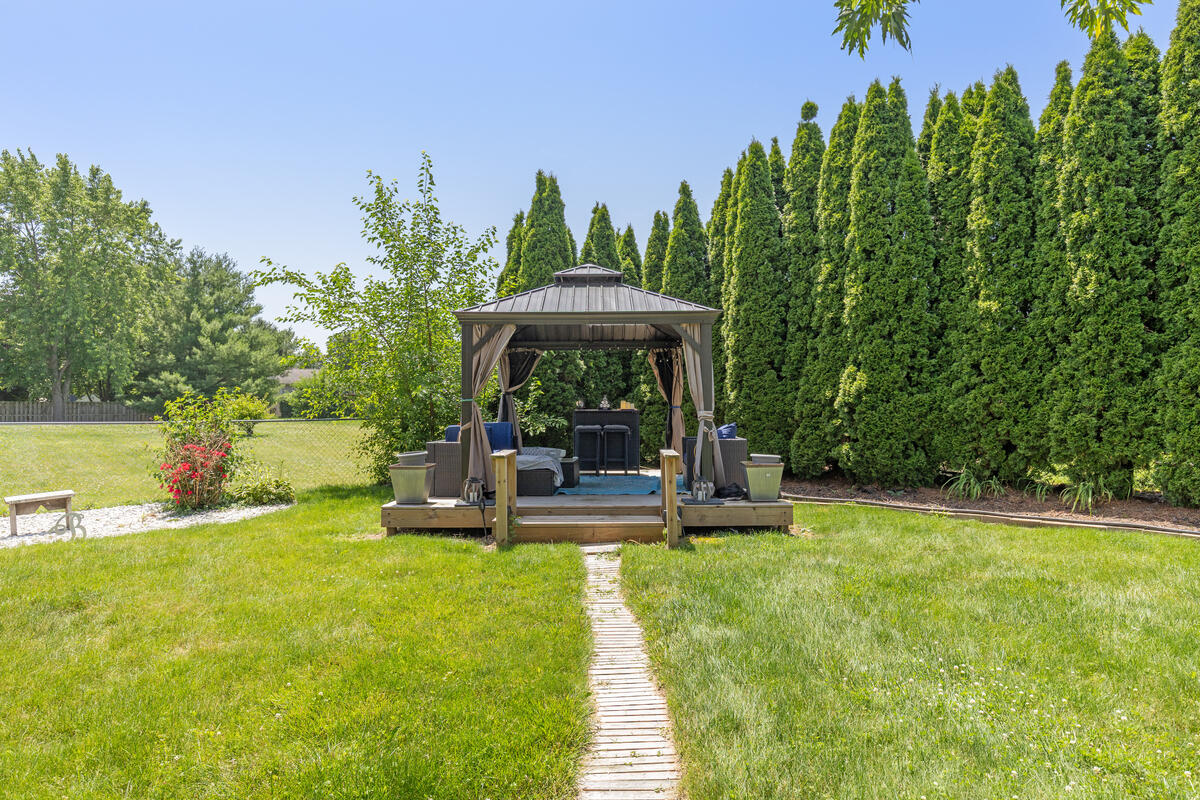 4815 Sweet Cherry Lane Kalamazoo MI 49004