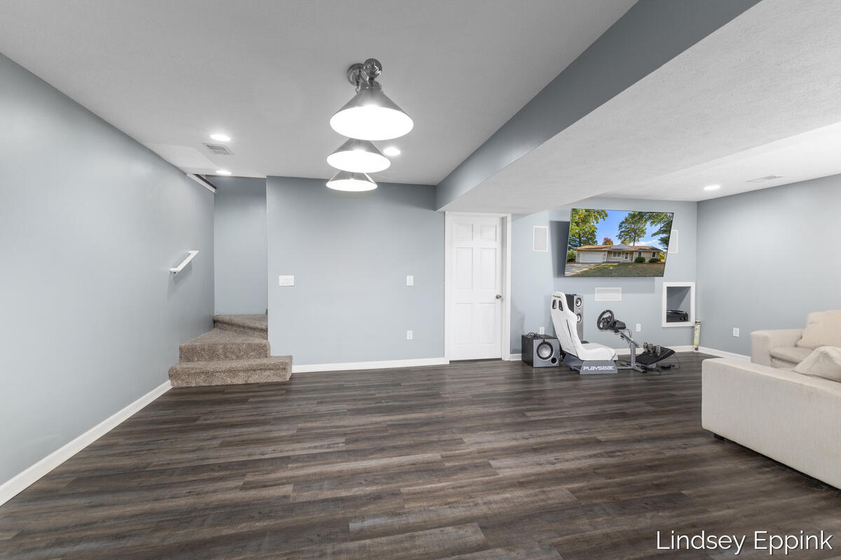 428 Escanaba Lane Muskegon MI 49442