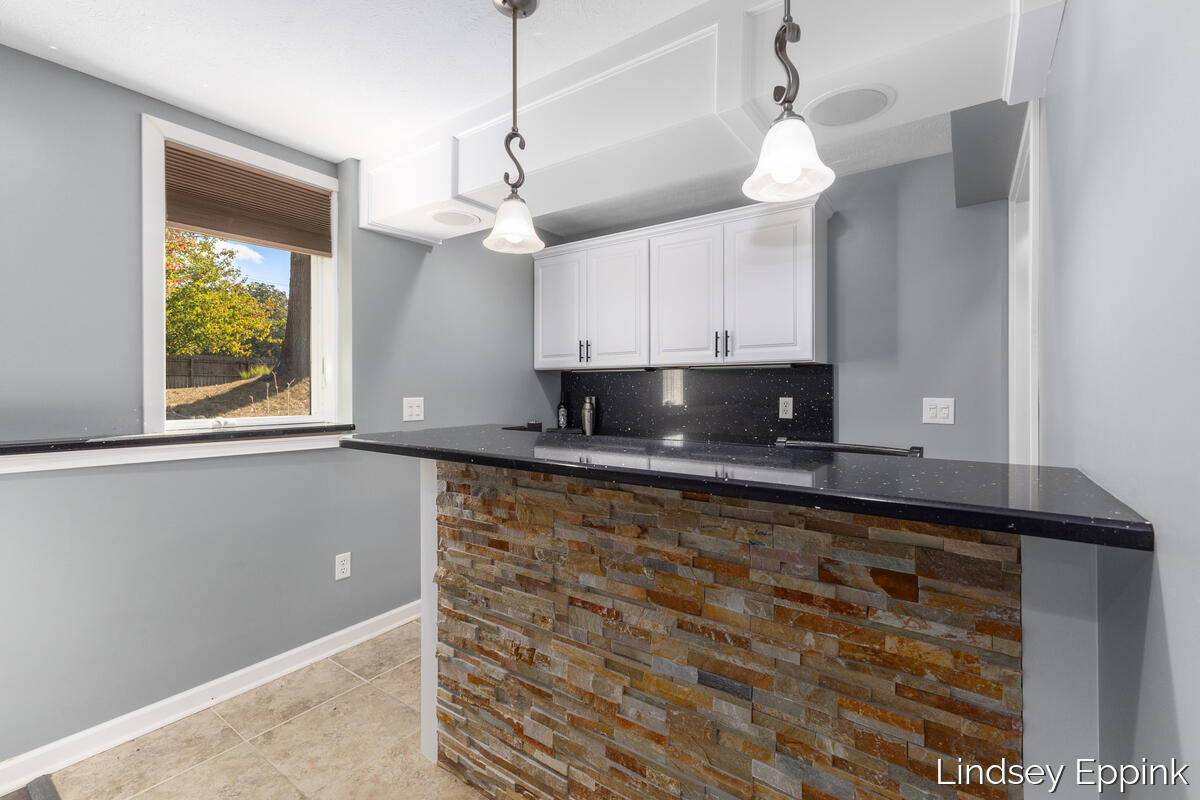 428 Escanaba Lane Muskegon MI 49442