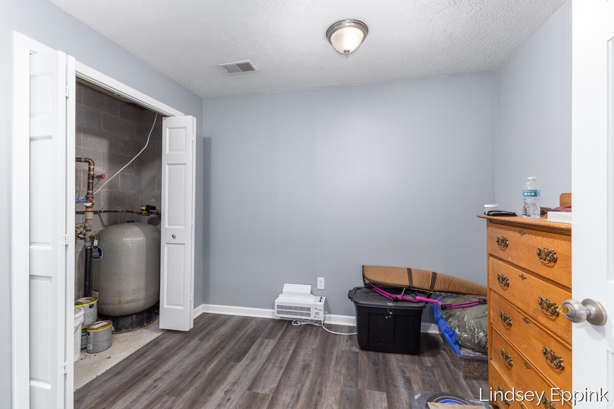 428 Escanaba Lane Muskegon MI 49442