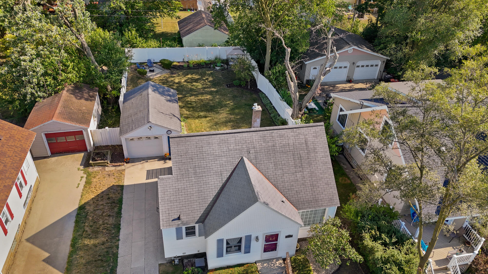 272 W 23rd Street Holland MI 49423