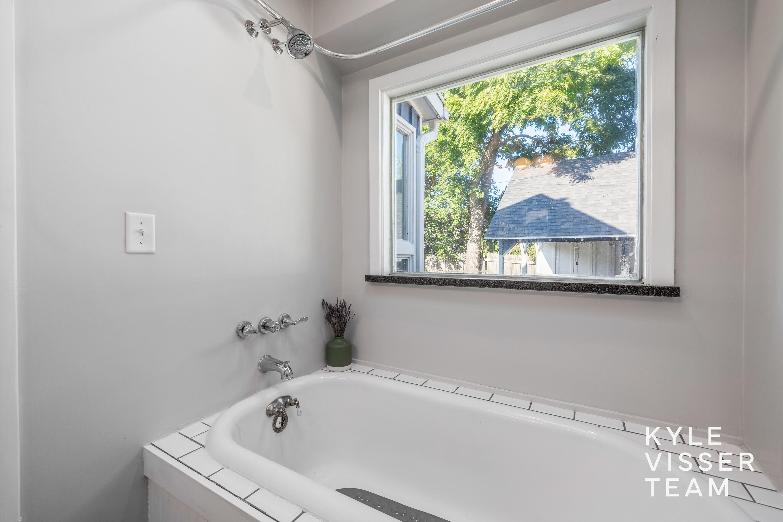 725 Gladstone Drive SE East Grand Rapids MI 49506