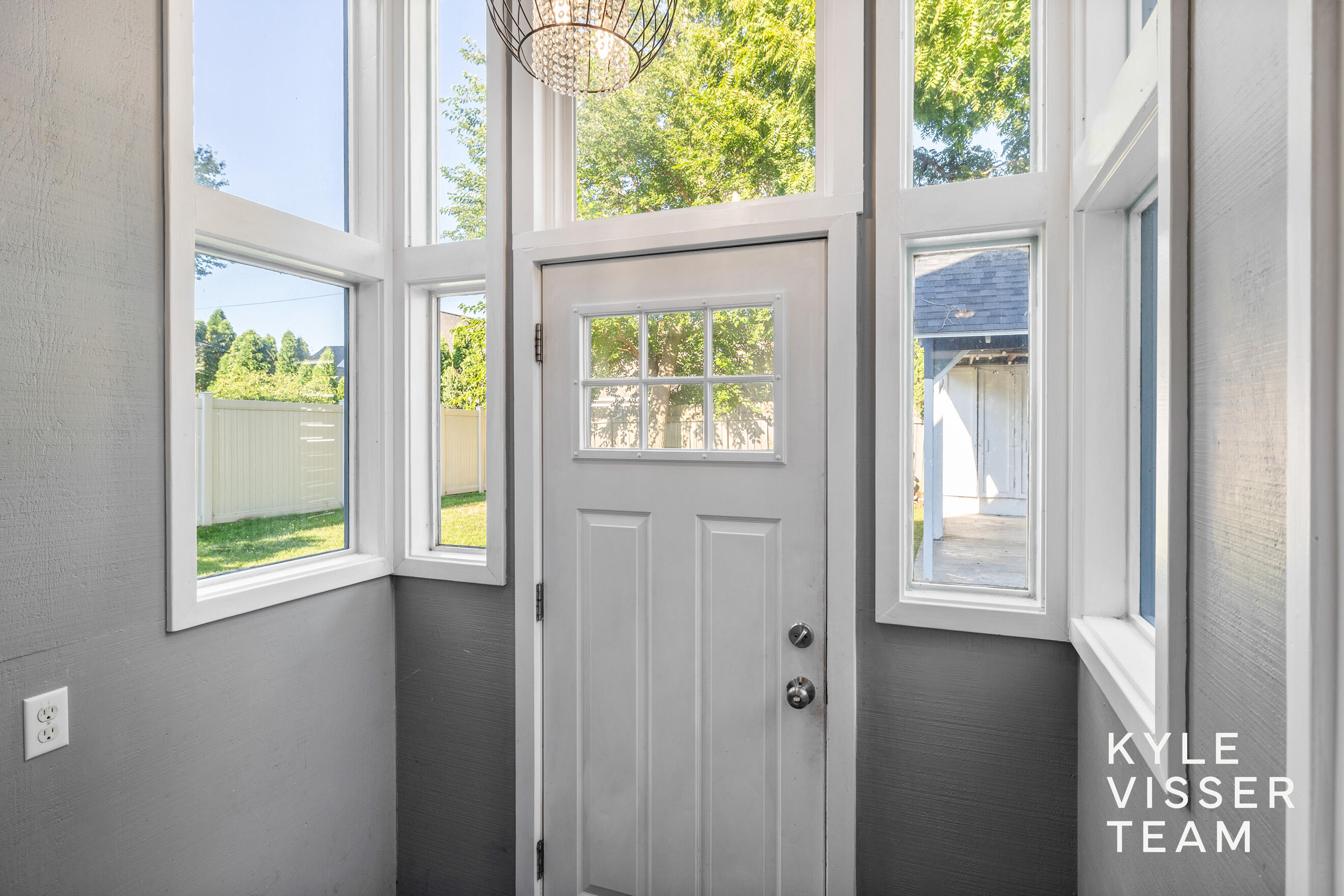 725 Gladstone Drive SE East Grand Rapids MI 49506