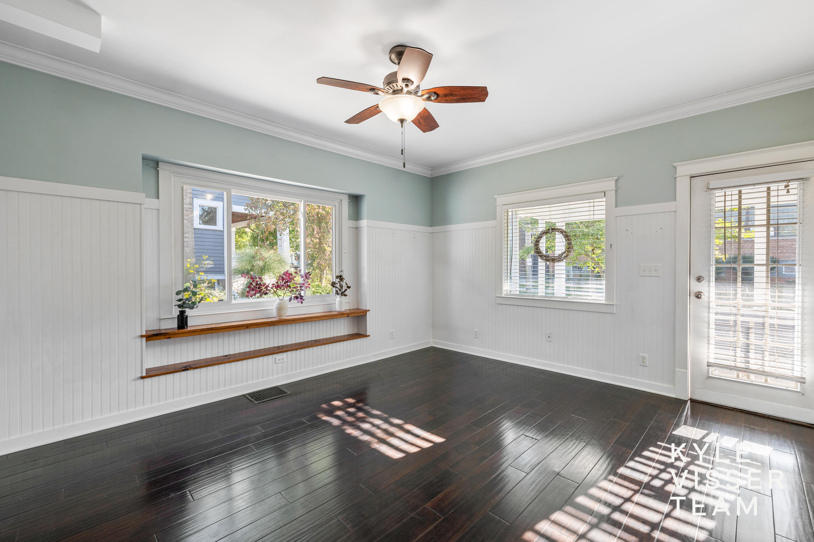 725 Gladstone Drive SE East Grand Rapids MI 49506