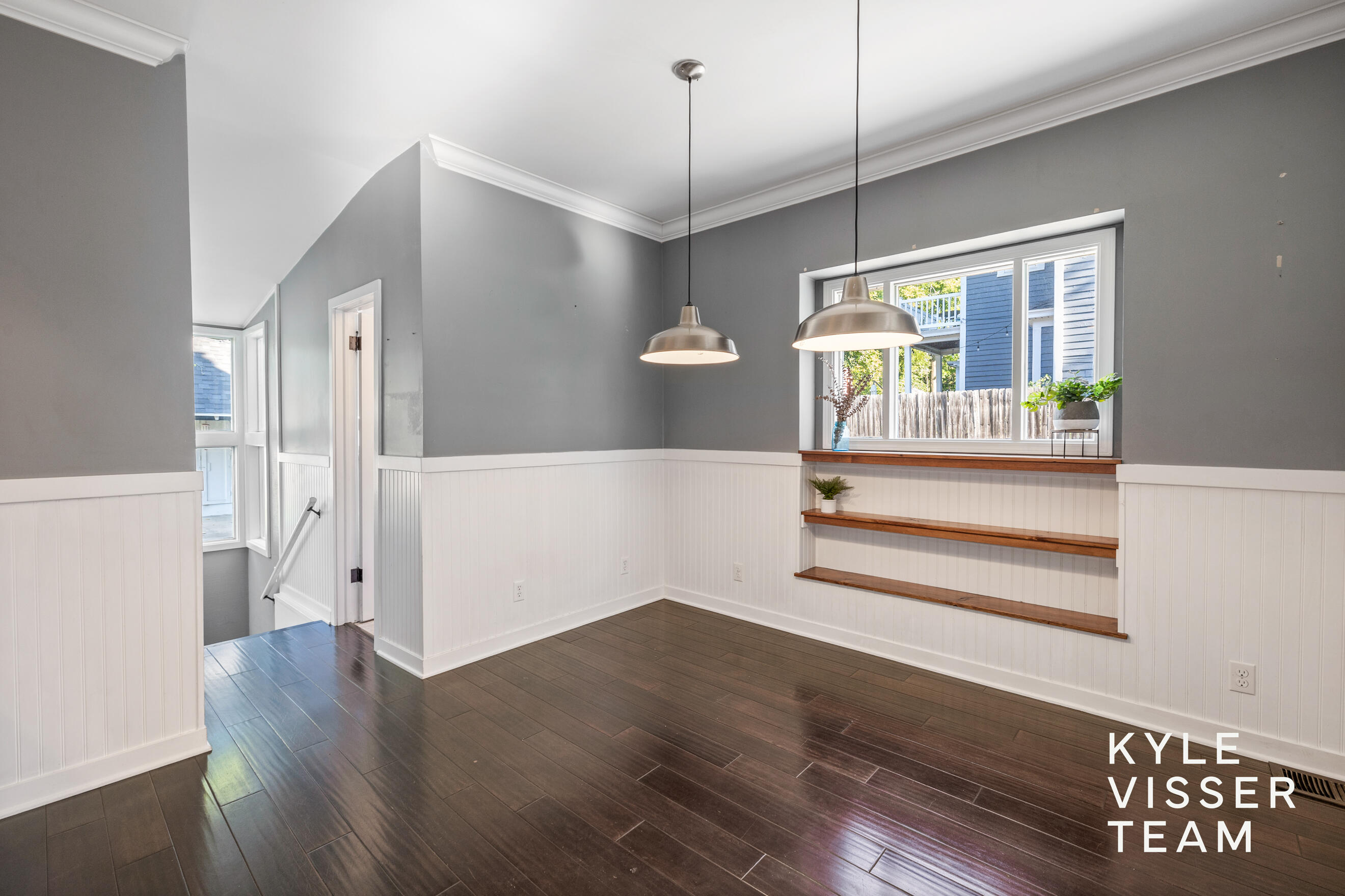 725 Gladstone Drive SE East Grand Rapids MI 49506