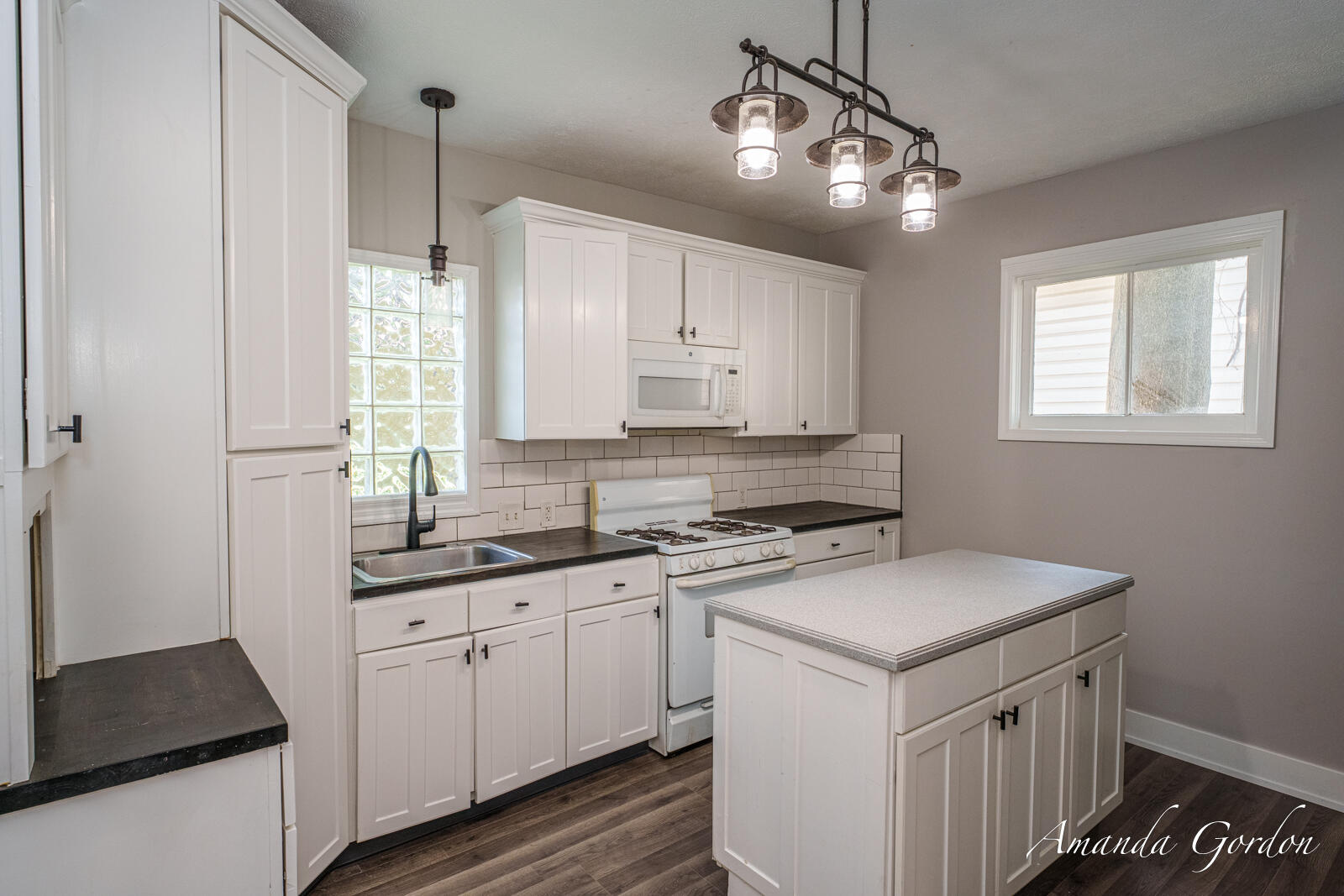 16 Indiana Avenue NW Grand Rapids MI 49504