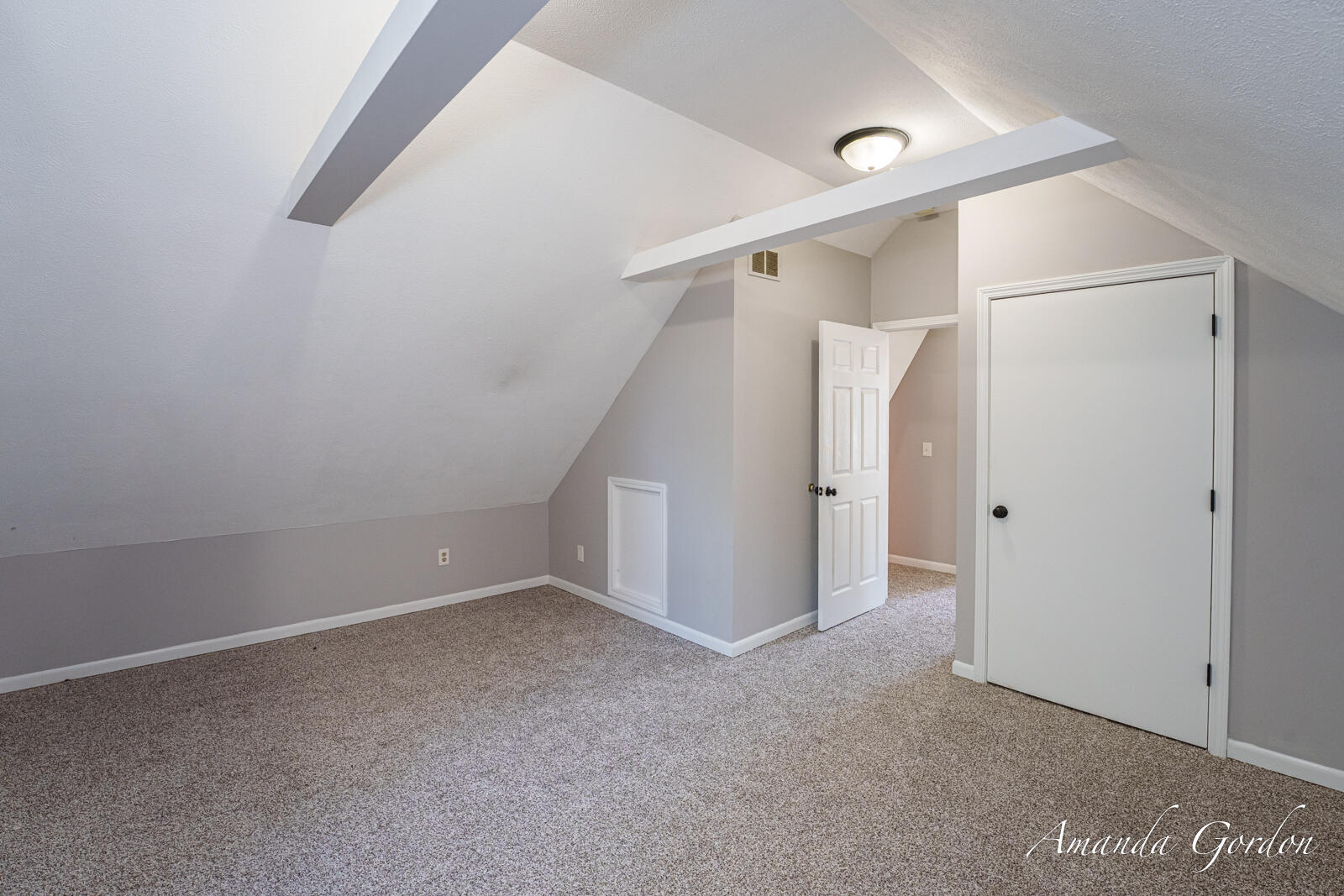 16 Indiana Avenue NW Grand Rapids MI 49504