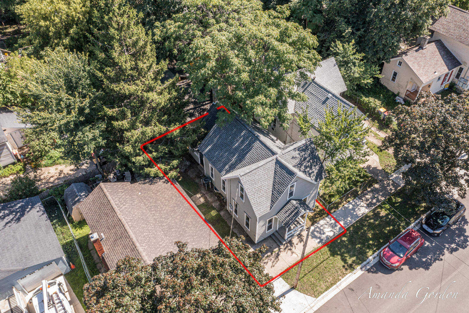 16 Indiana Avenue NW Grand Rapids MI 49504