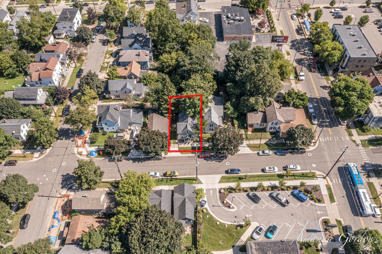 16 Indiana Avenue NW Grand Rapids MI 49504