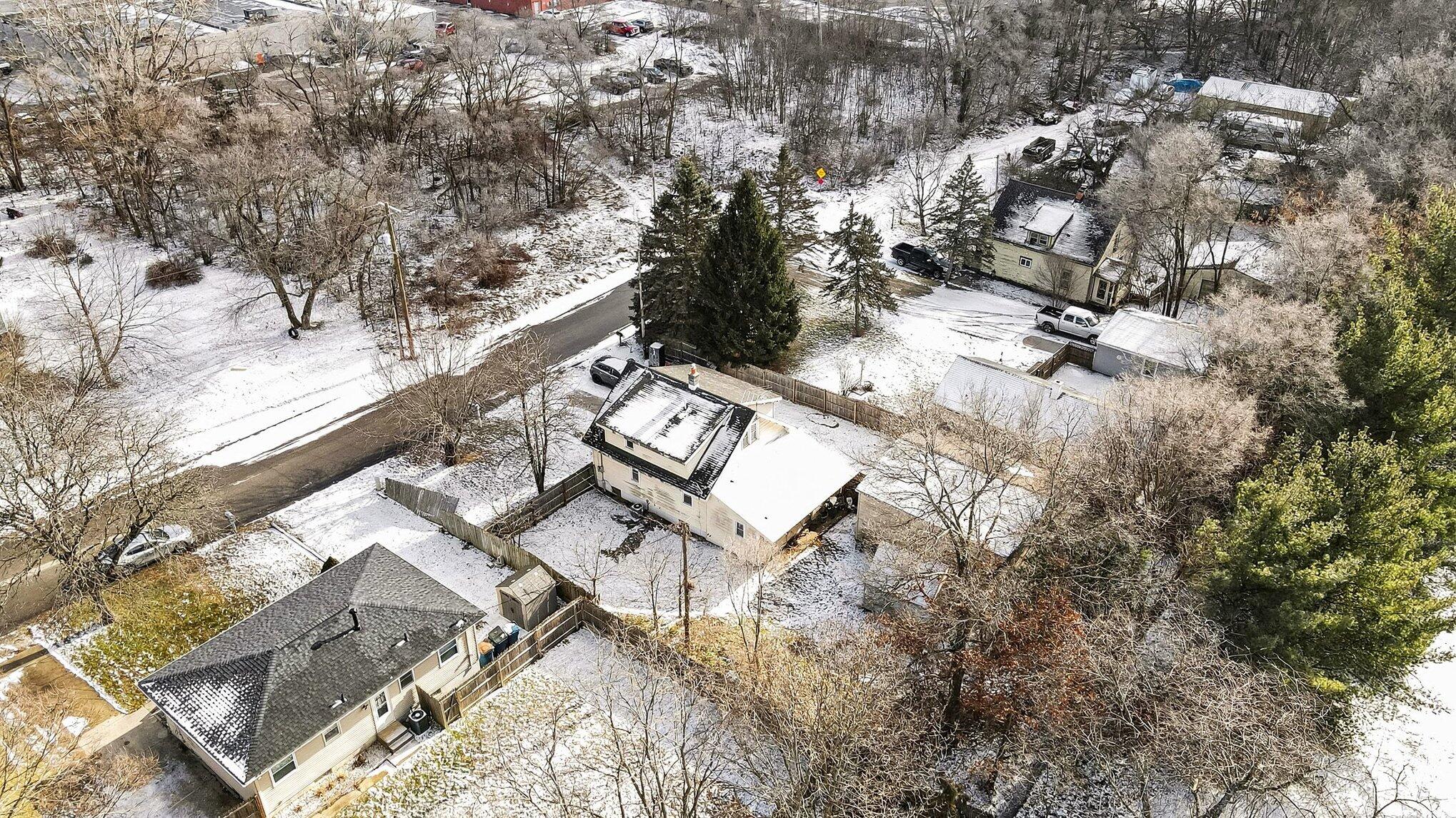 3547 Carlton Avenue NE Grand Rapids MI 49525
