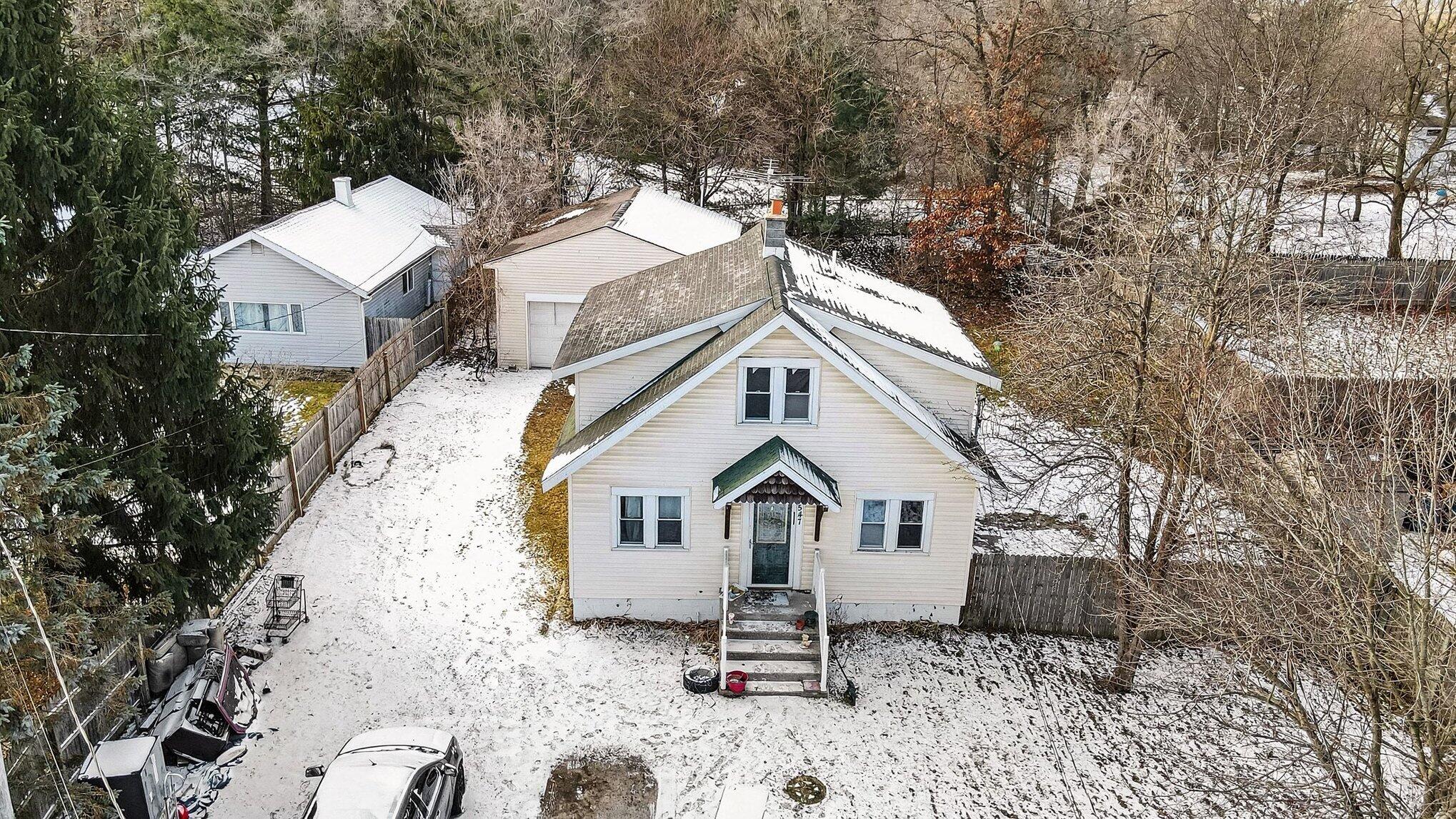 3547 Carlton Avenue NE Grand Rapids MI 49525