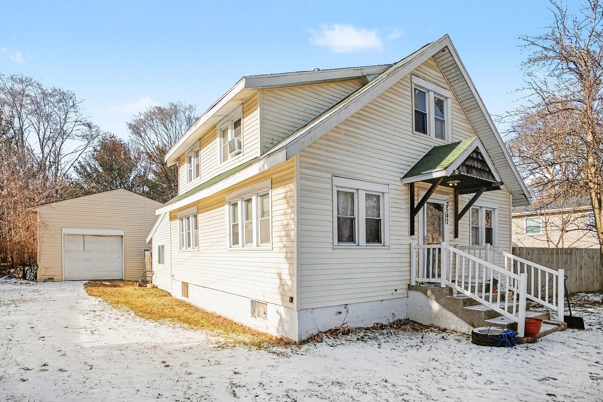 3547 Carlton Avenue NE Grand Rapids MI 49525