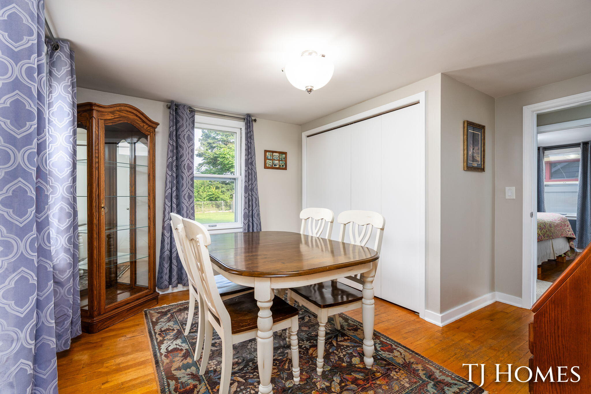 939 Benjamin Avenue NE Grand Rapids MI 49503