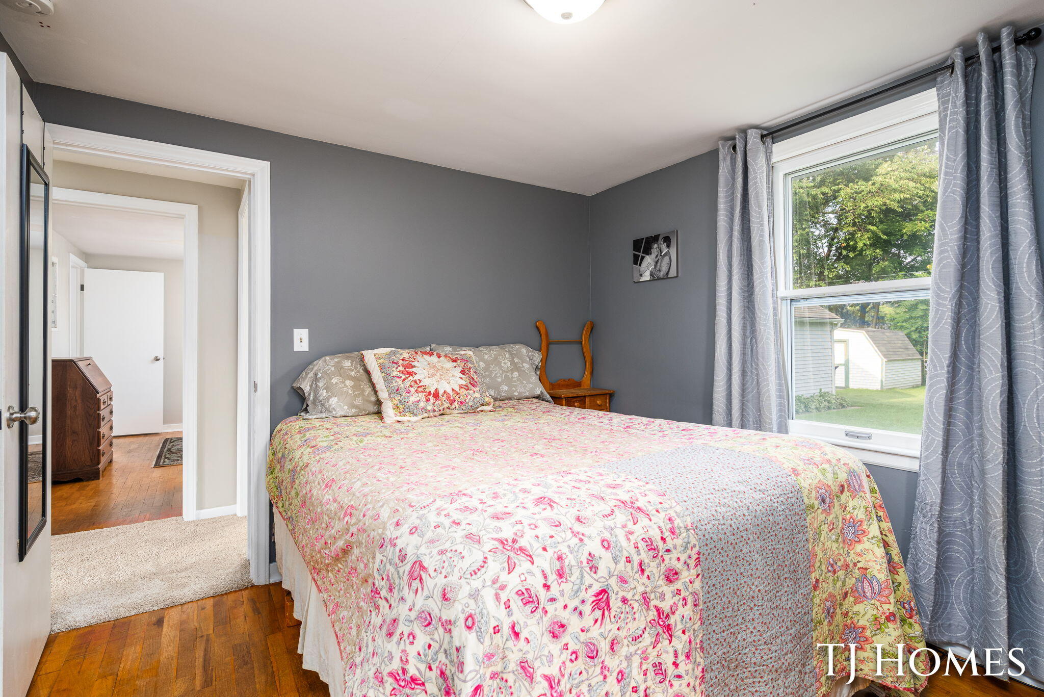 939 Benjamin Avenue NE Grand Rapids MI 49503