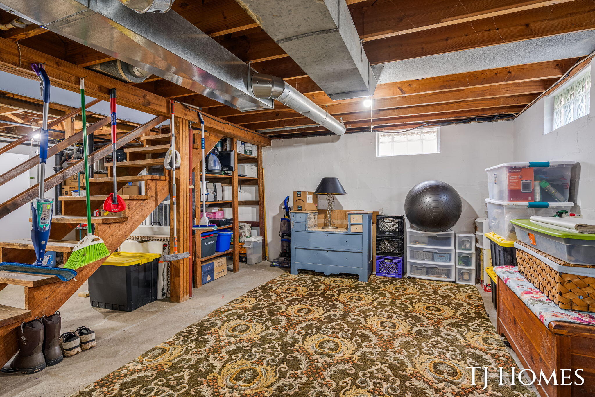 939 Benjamin Avenue NE Grand Rapids MI 49503
