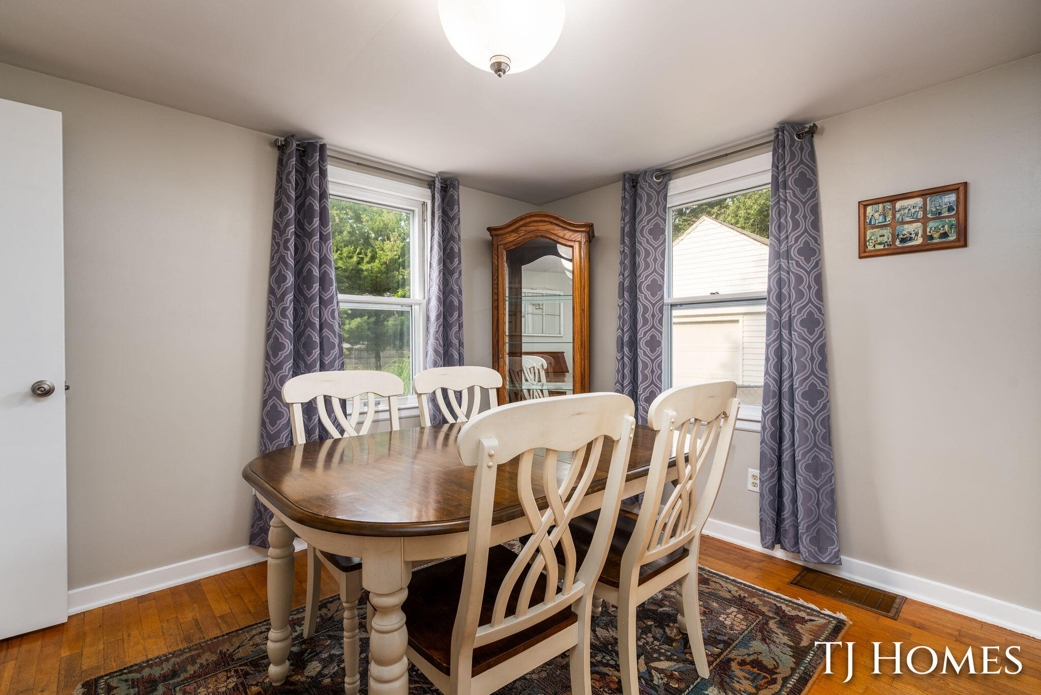 939 Benjamin Avenue NE Grand Rapids MI 49503