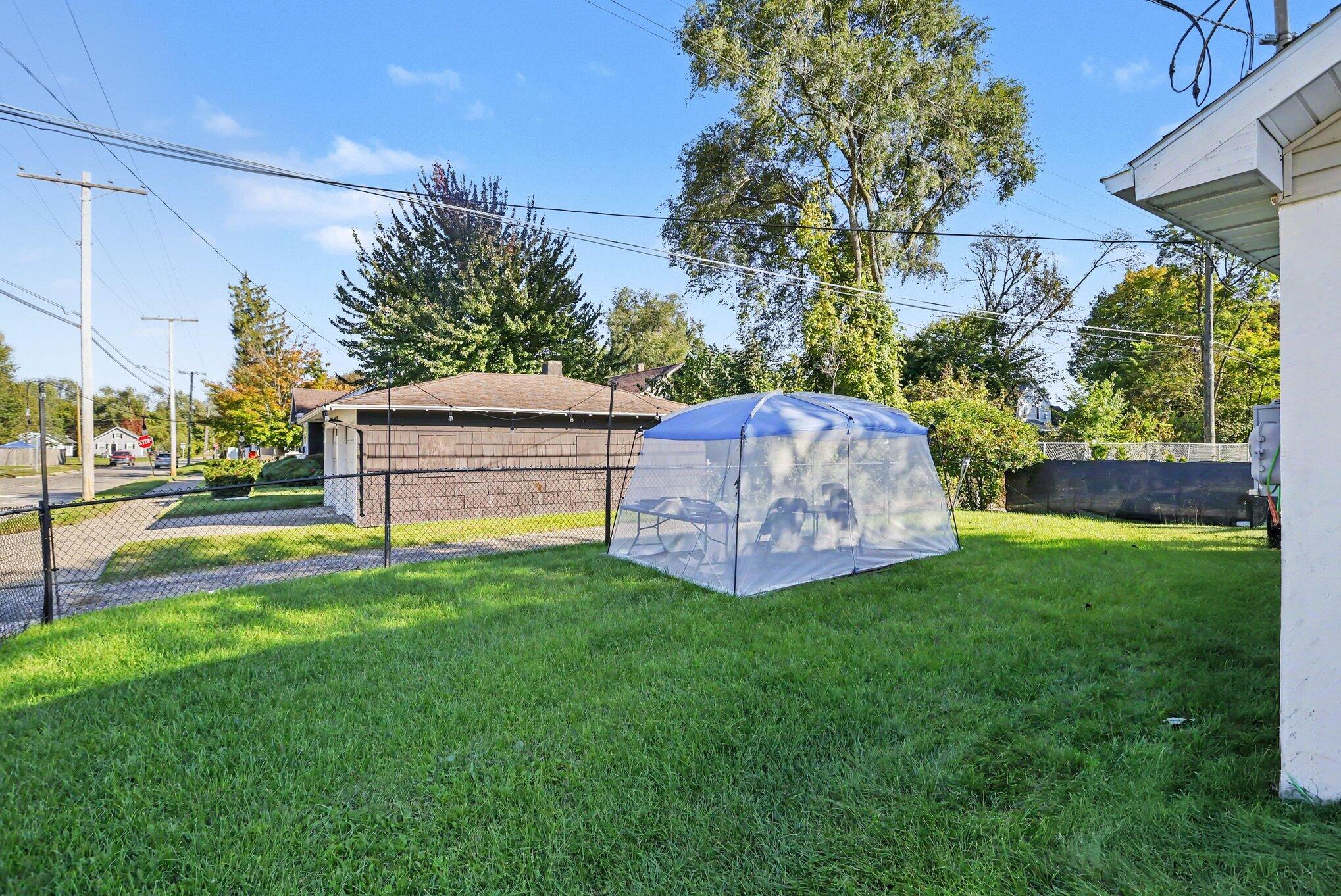 1011 Pearl Street Benton Harbor MI 49022